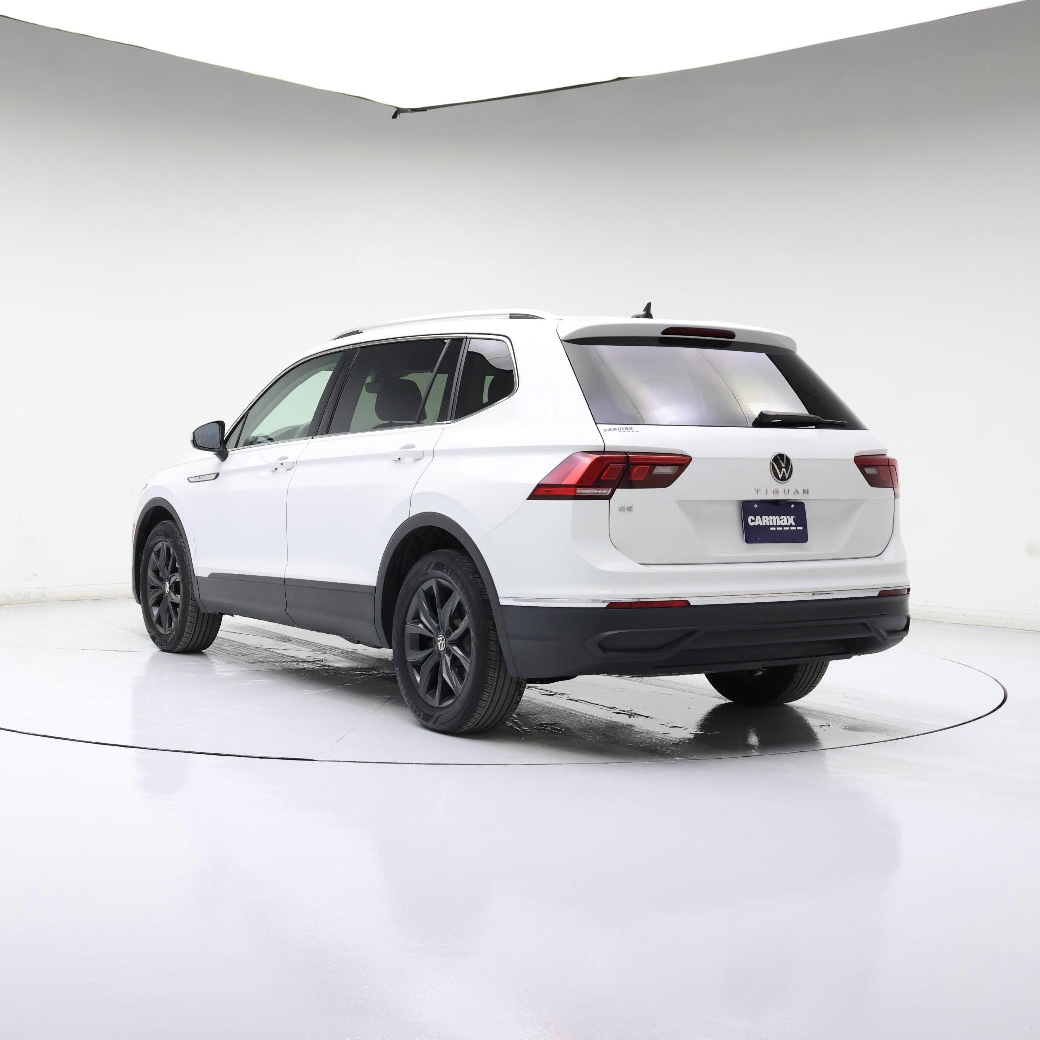 Thumbnail: 2024 Volkswagen Tiguan - 2