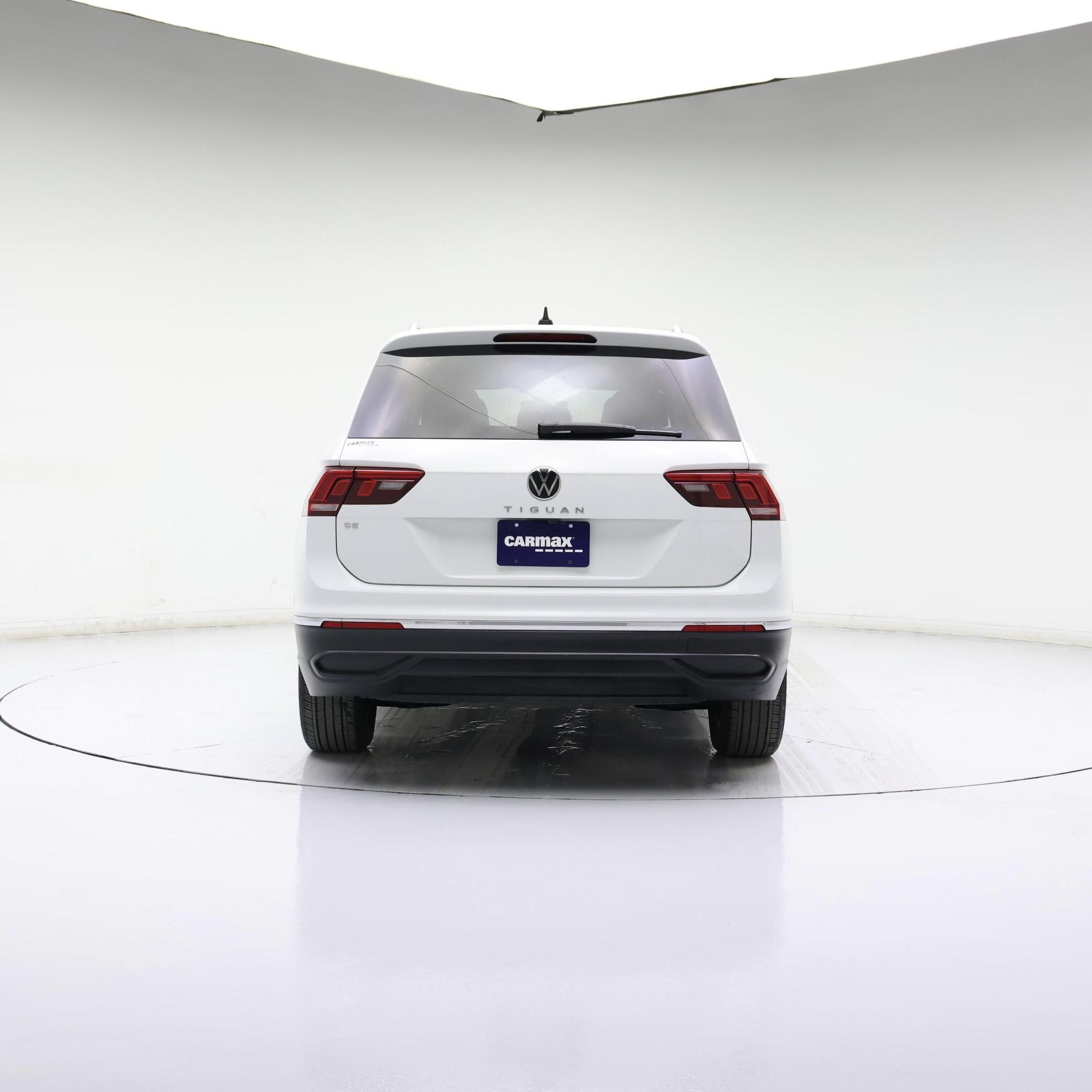 Thumbnail: 2024 Volkswagen Tiguan - 6