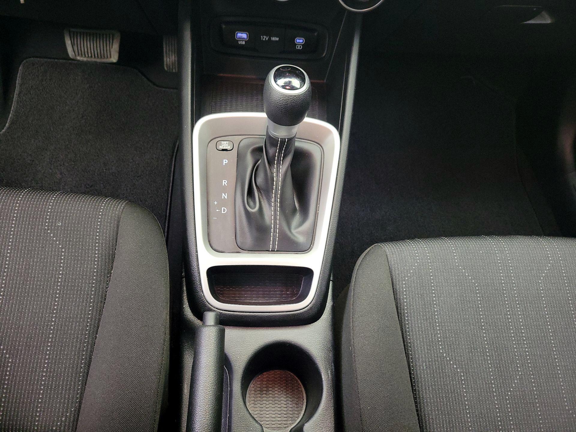 Thumbnail: 2023 Hyundai Venue - 17