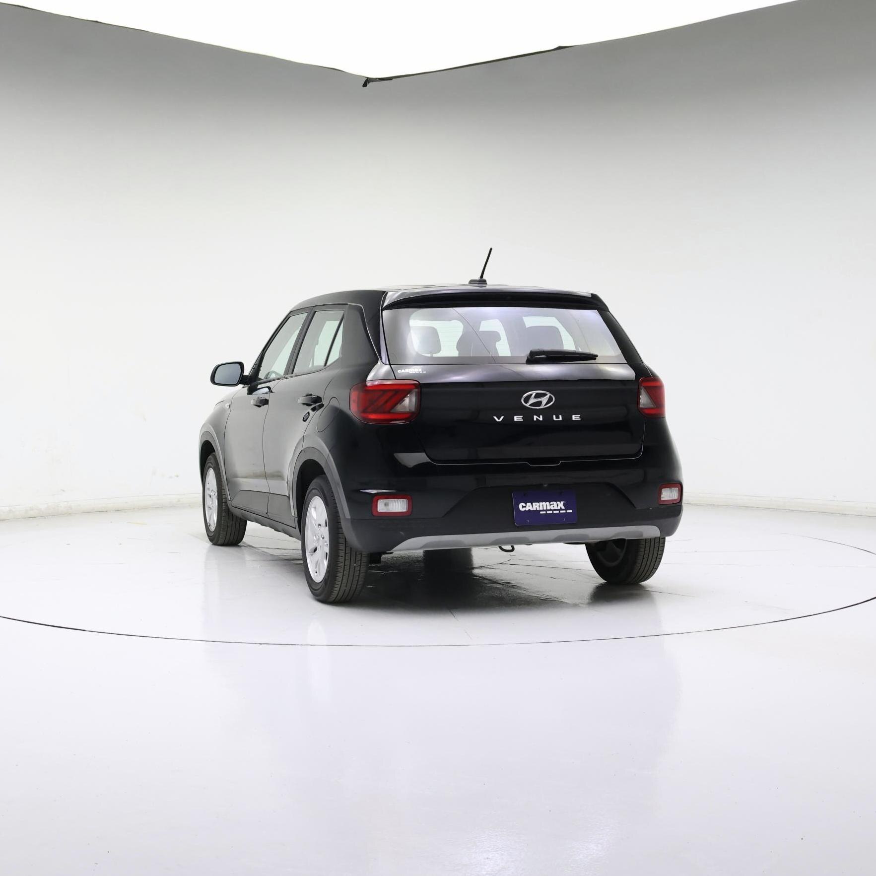 Thumbnail: 2023 Hyundai Venue - 4