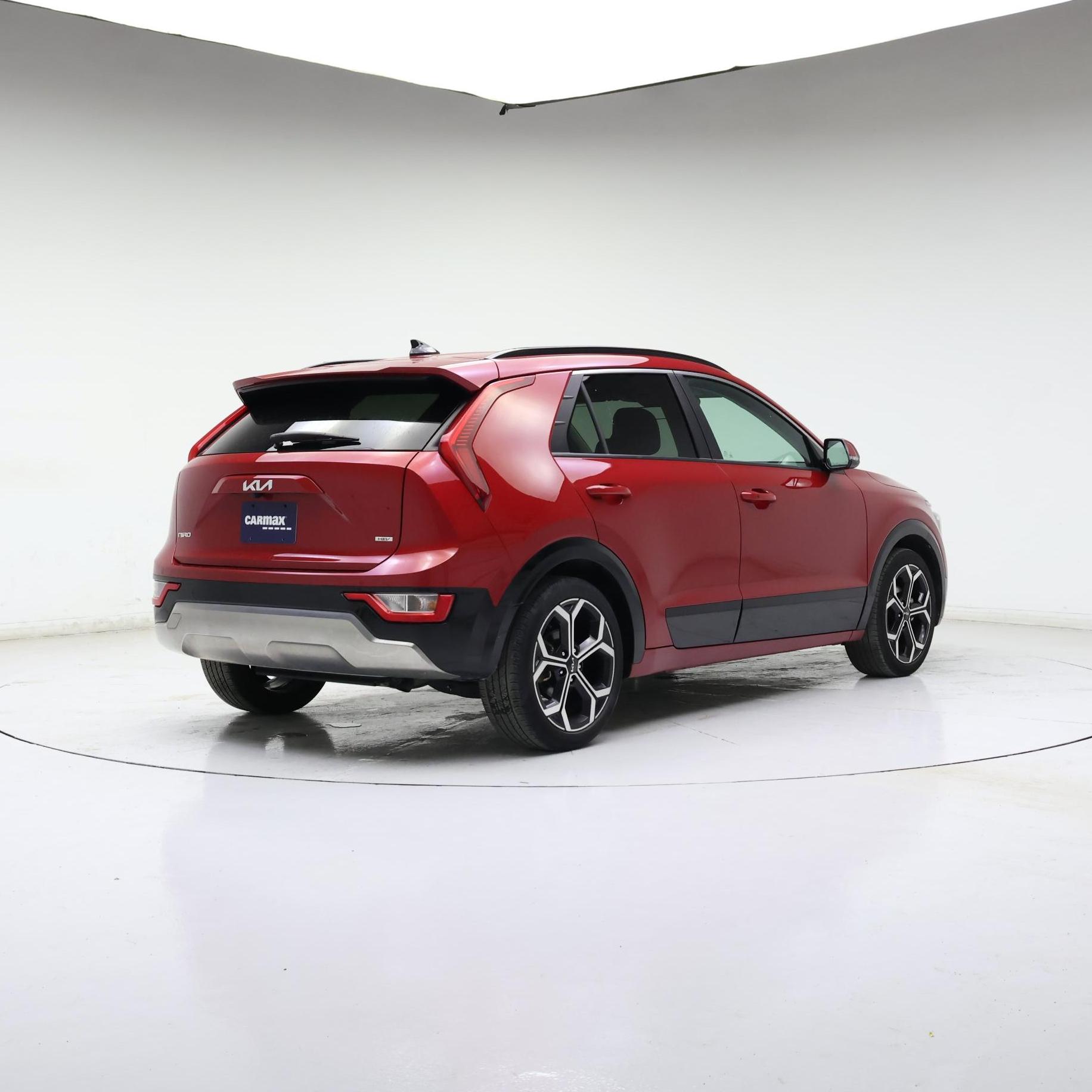 Thumbnail: 2023 Kia Niro - 8