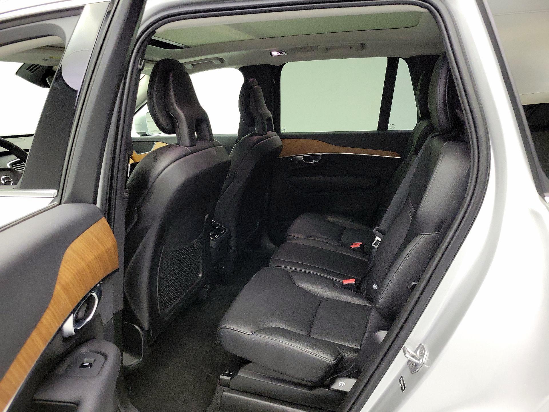 Thumbnail: 2021 Volvo XC90 - 18