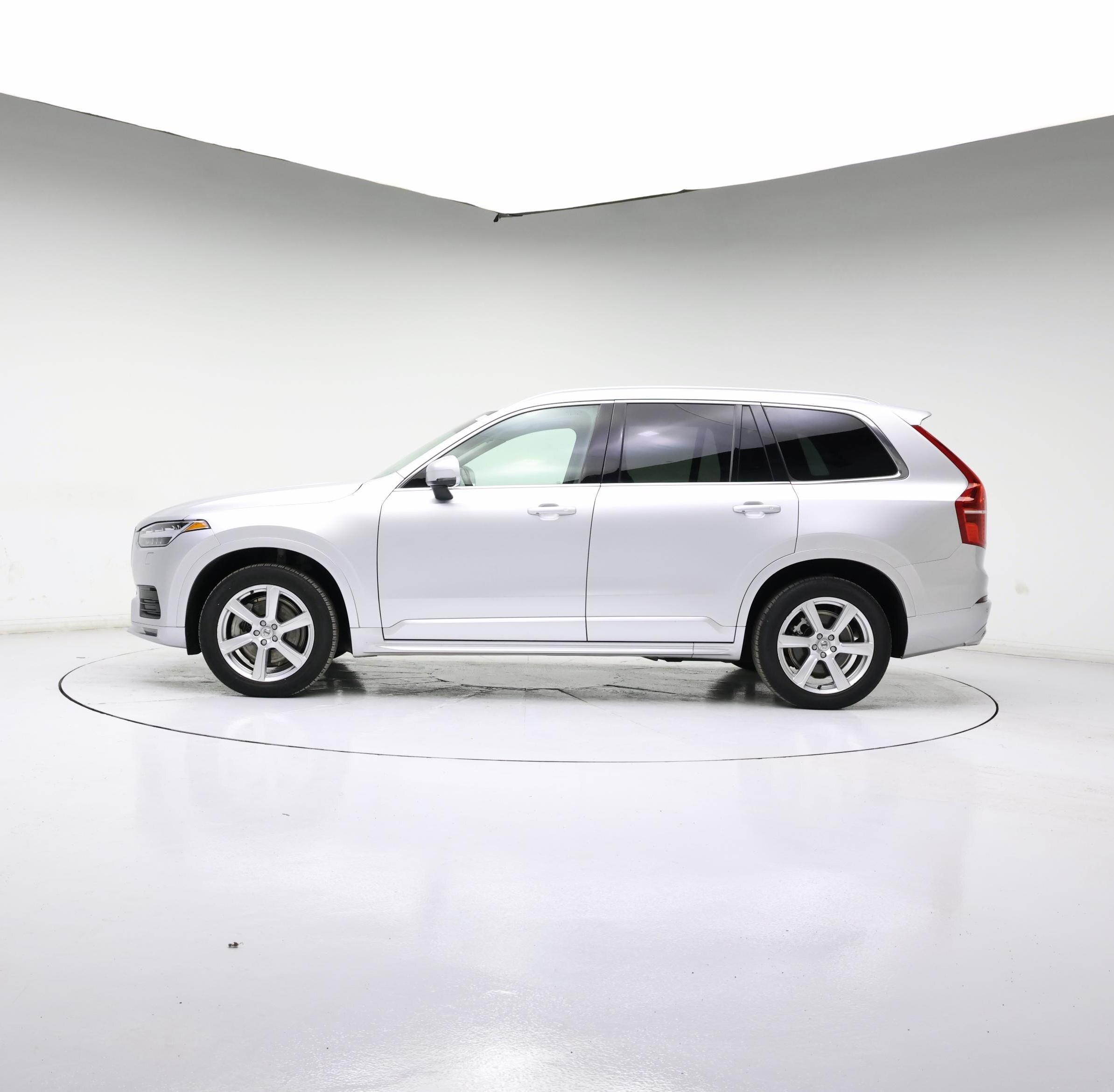 Thumbnail: 2021 Volvo XC90 - 3