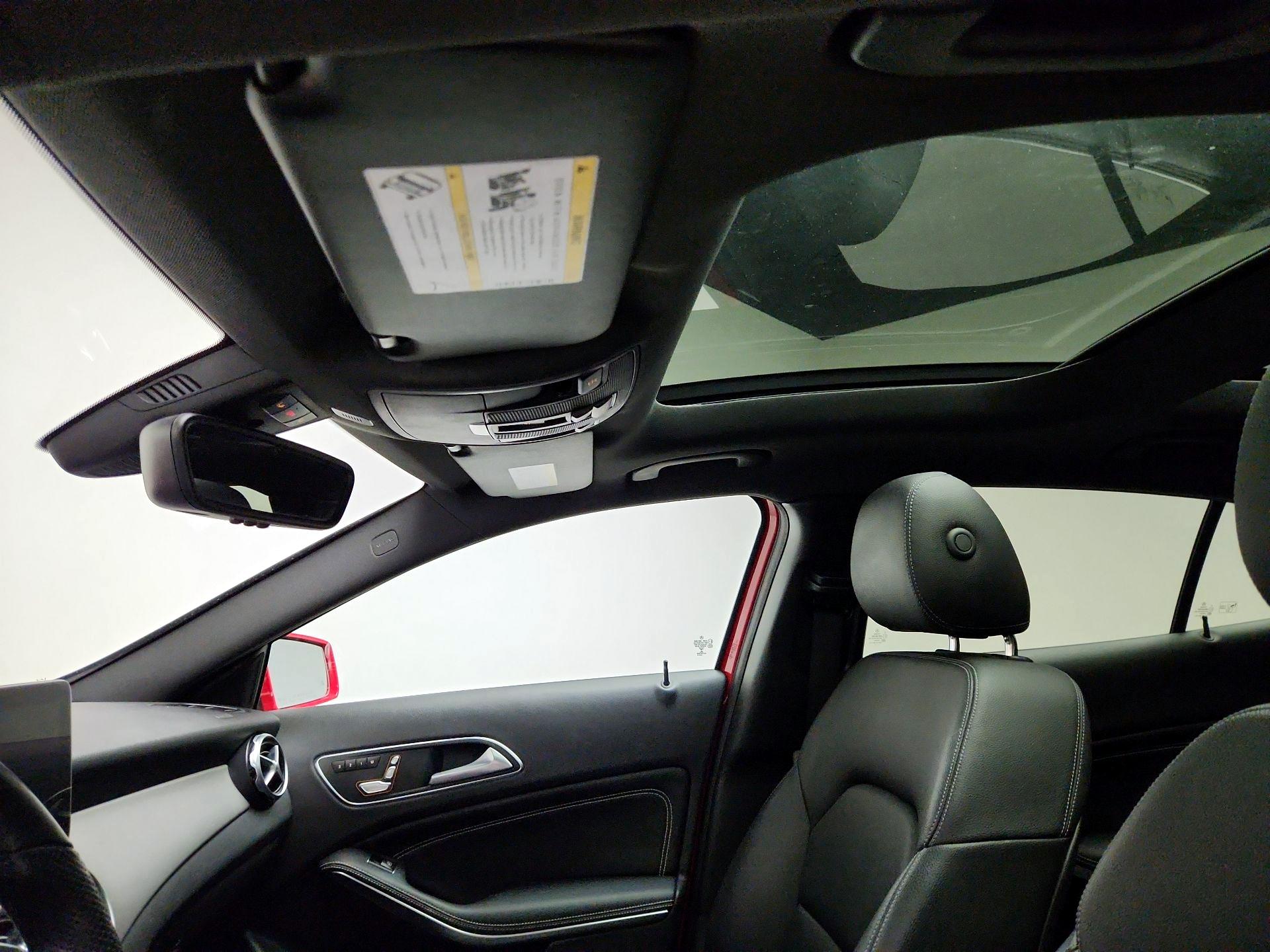 Thumbnail: 2019 Mercedes-Benz GLA - 18