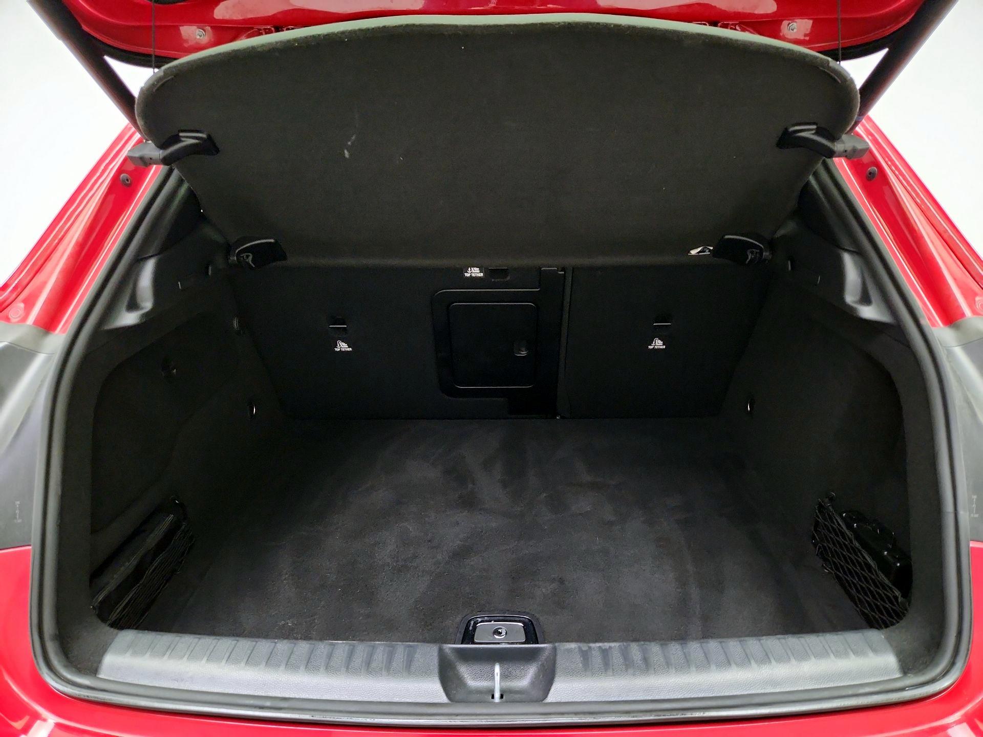 Thumbnail: 2019 Mercedes-Benz GLA - 20