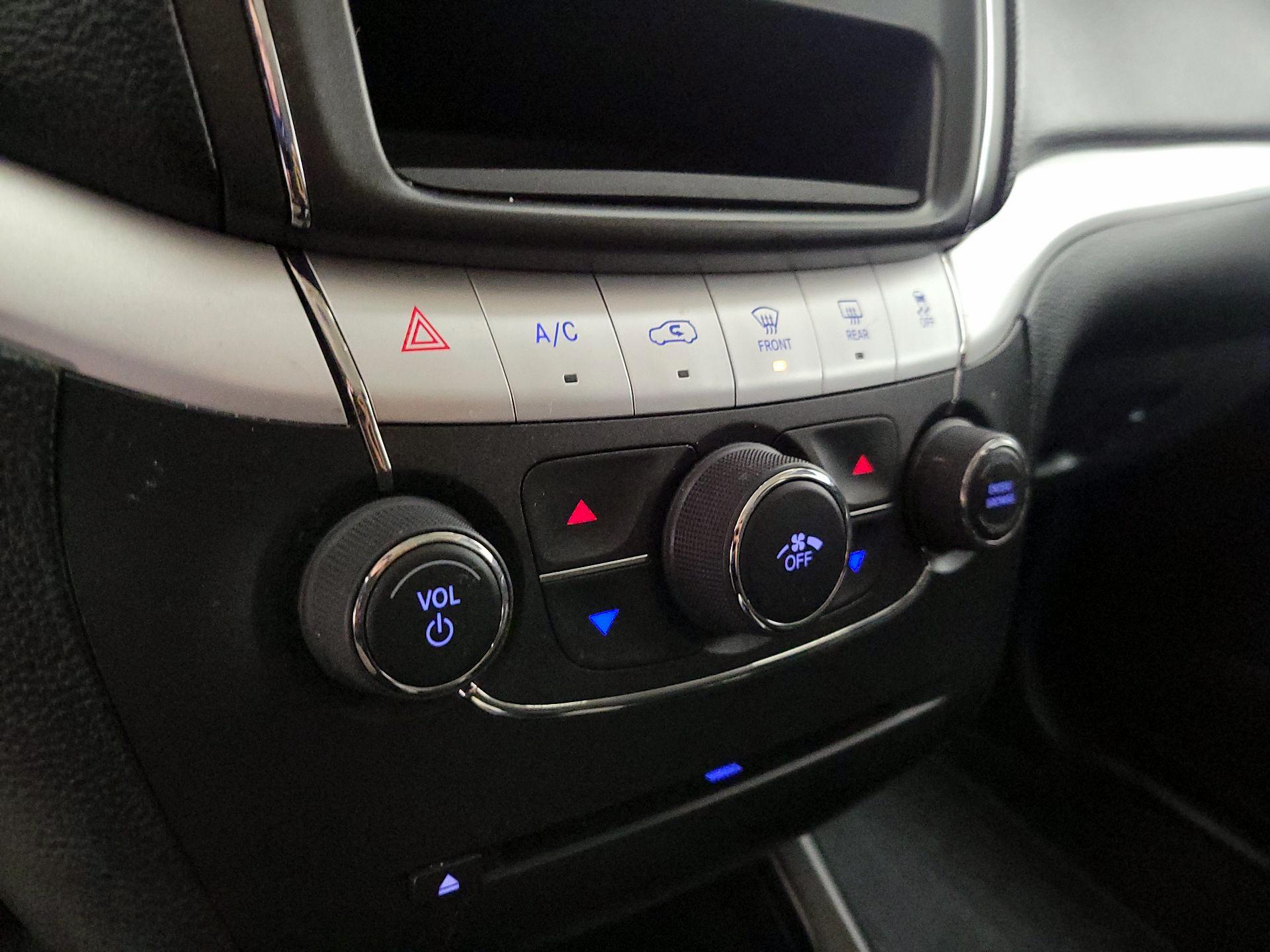 Thumbnail: 2020 Dodge Journey - 16