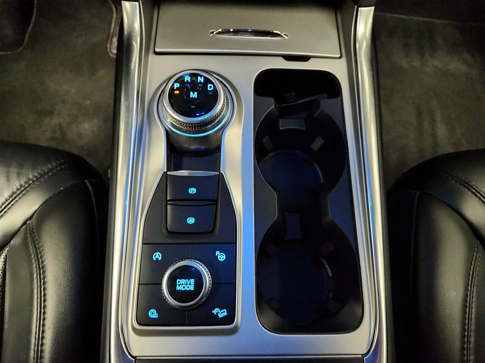 Thumbnail: 2020 Ford Explorer - 18