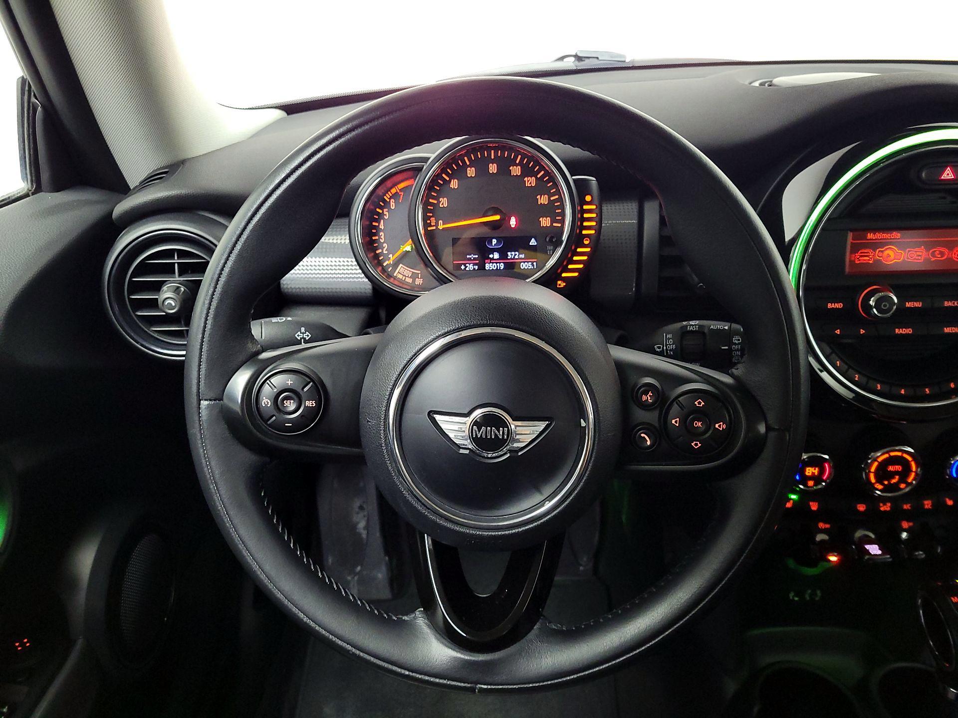 Thumbnail: 2015 MINI Cooper Hardtop - 10