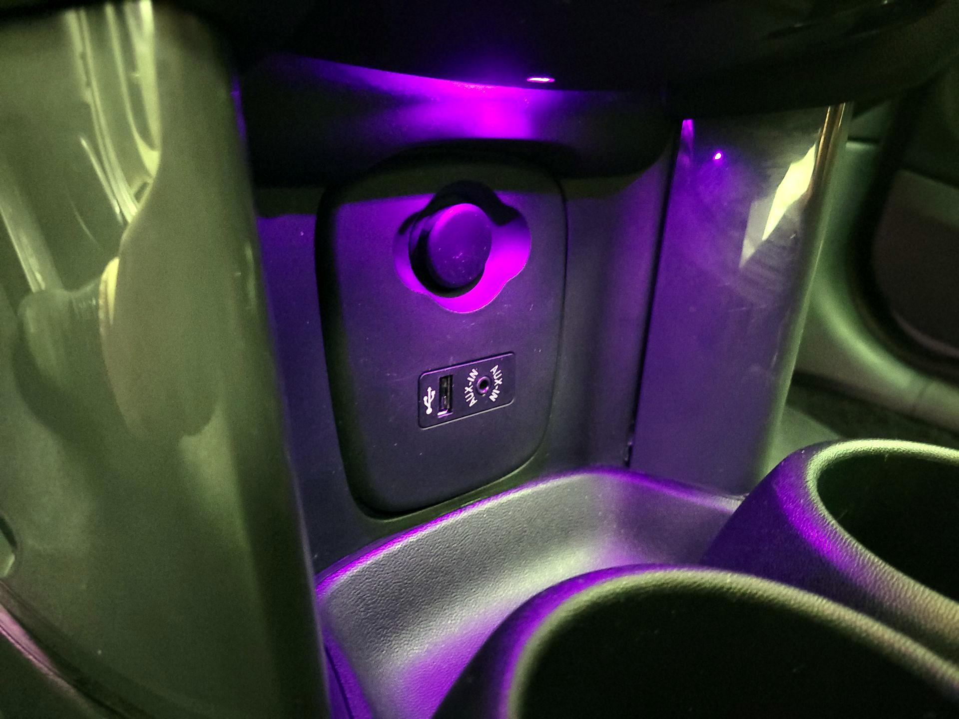 Thumbnail: 2015 MINI Cooper Hardtop - 17