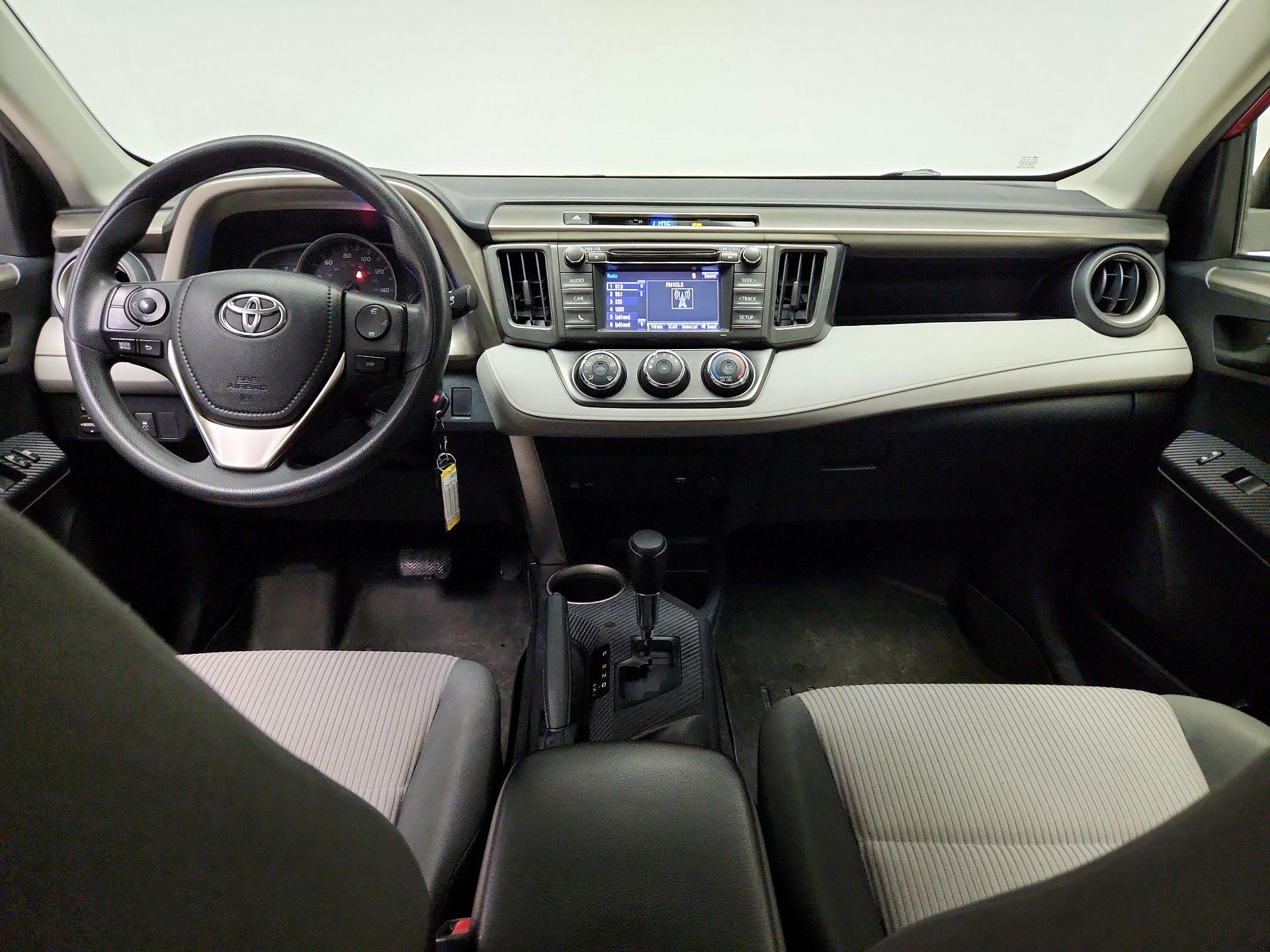 Thumbnail: 2015 Toyota RAV4 - 9