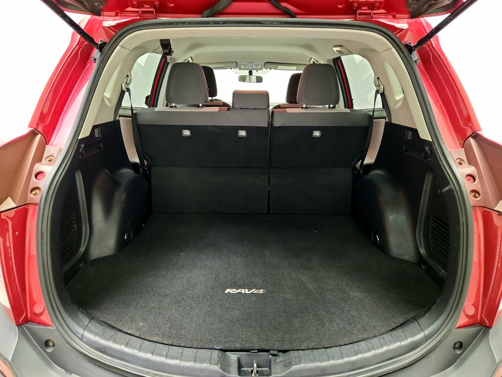 Thumbnail: 2015 Toyota RAV4 - 20