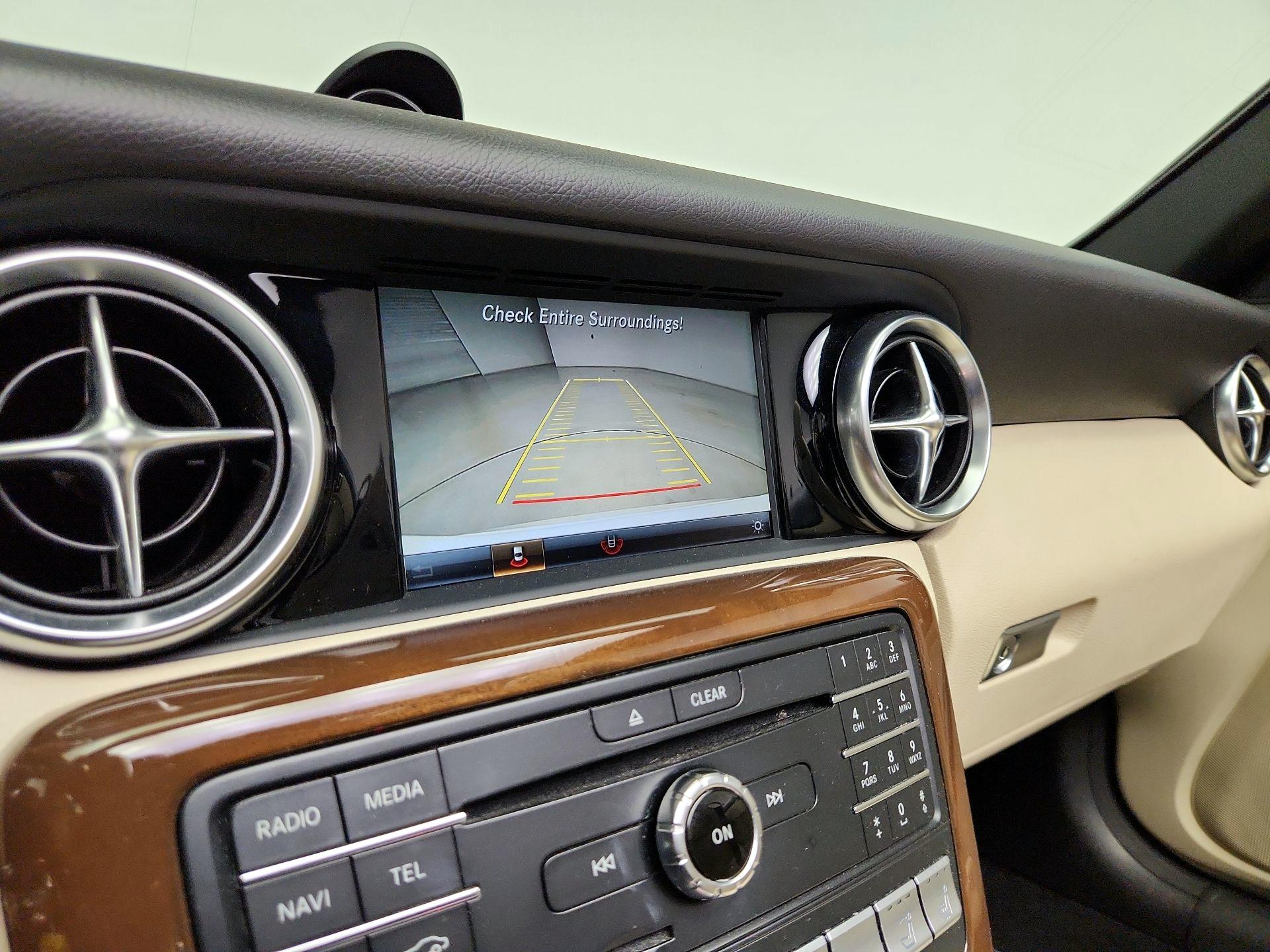 Thumbnail: 2019 Mercedes-Benz SLC - 14