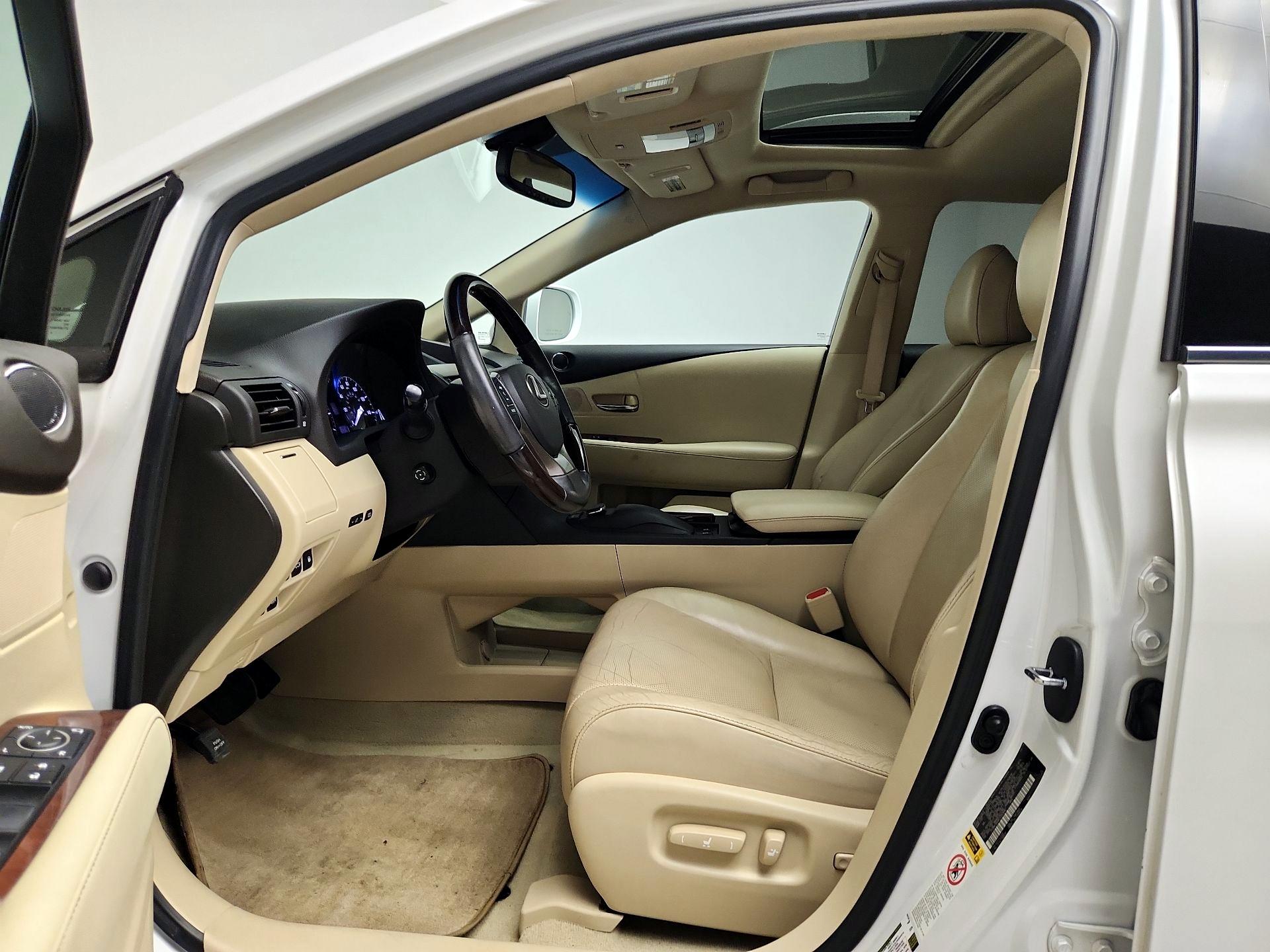 Thumbnail: 2015 Lexus RX - 11