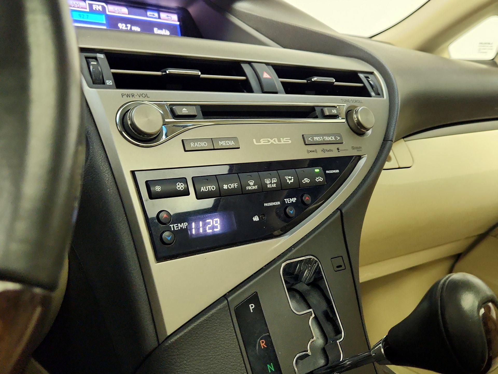 Thumbnail: 2015 Lexus RX - 17