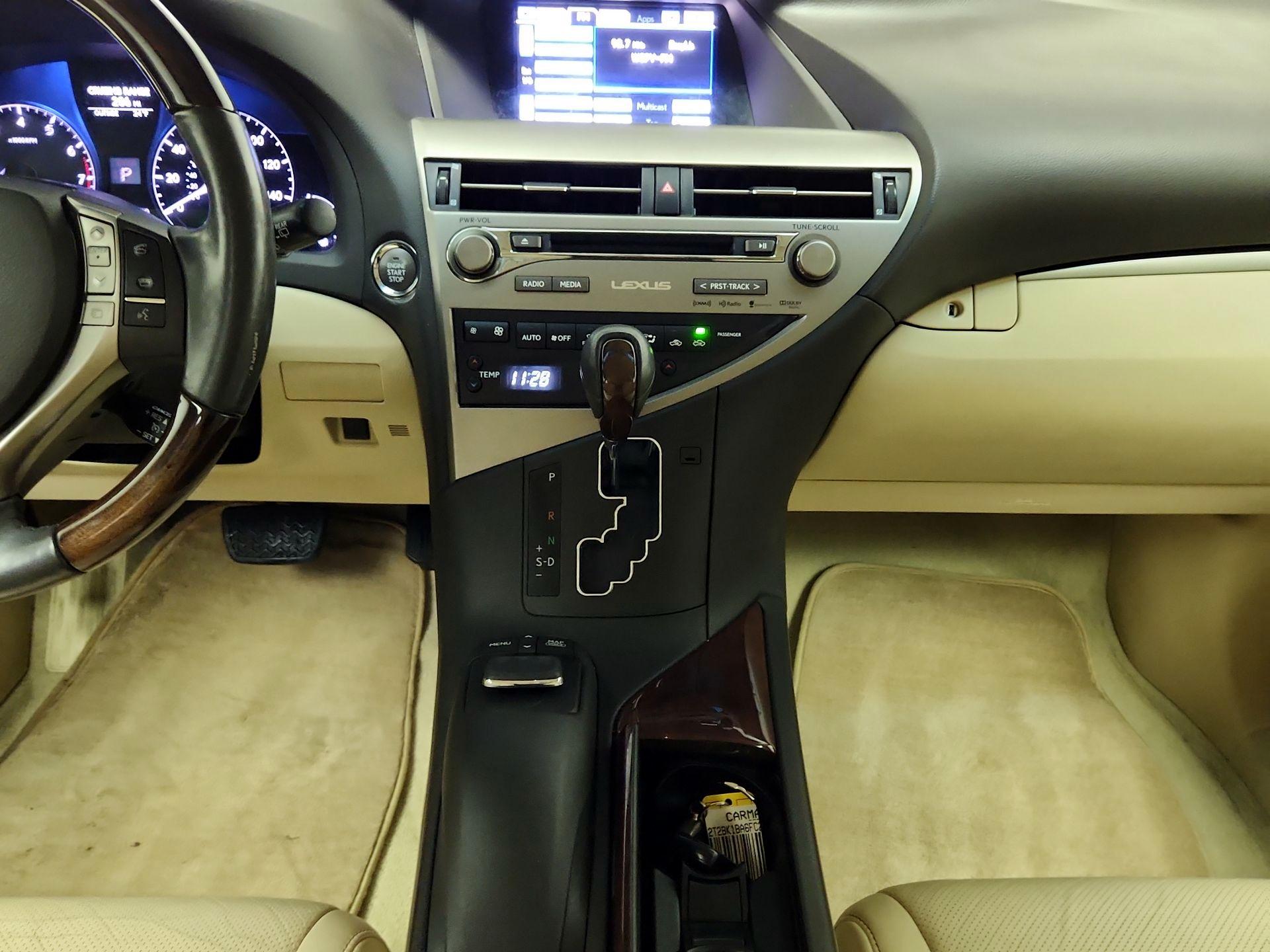 Thumbnail: 2015 Lexus RX - 18