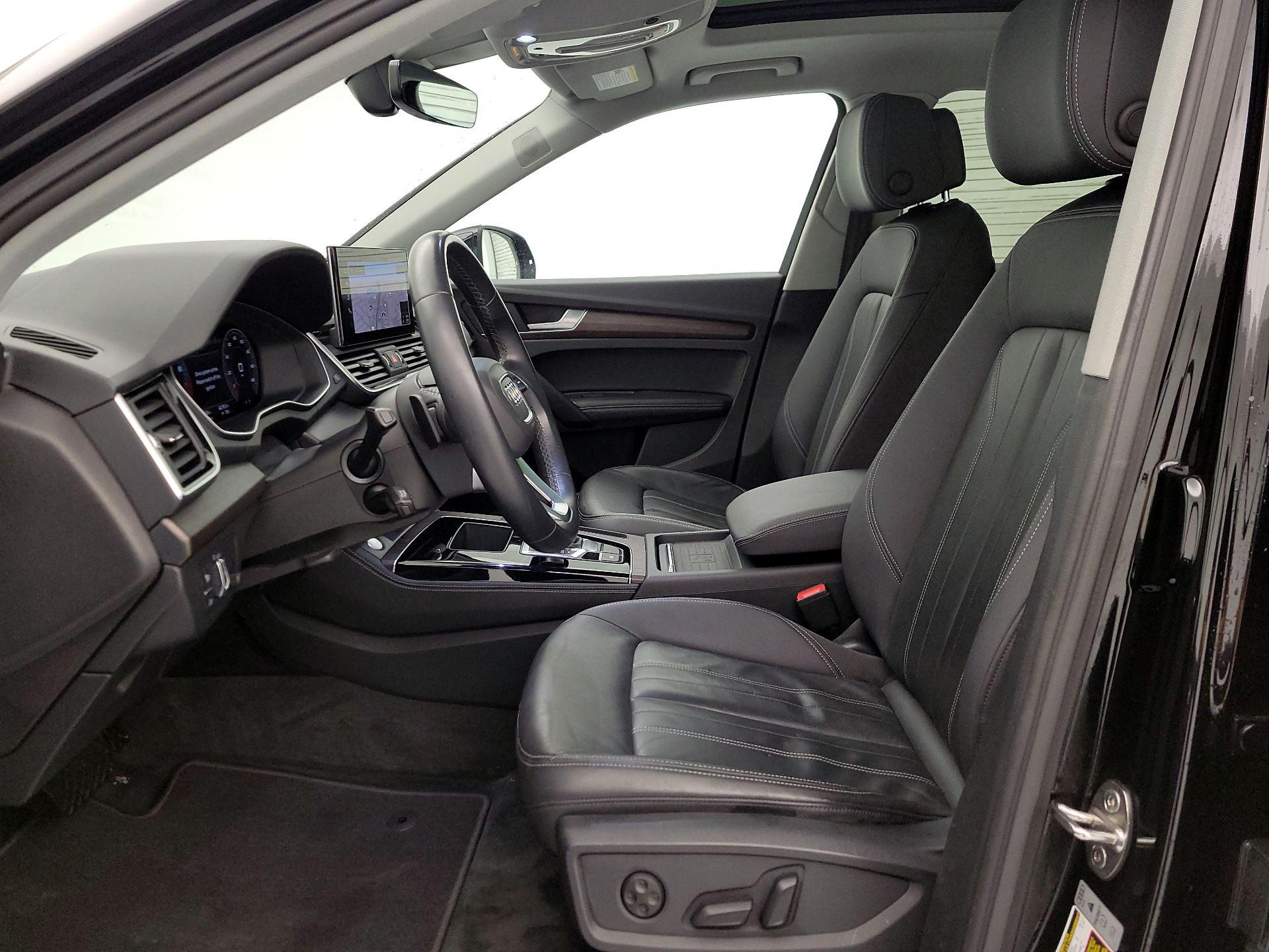 Thumbnail: 2021 Audi Q5 - 11