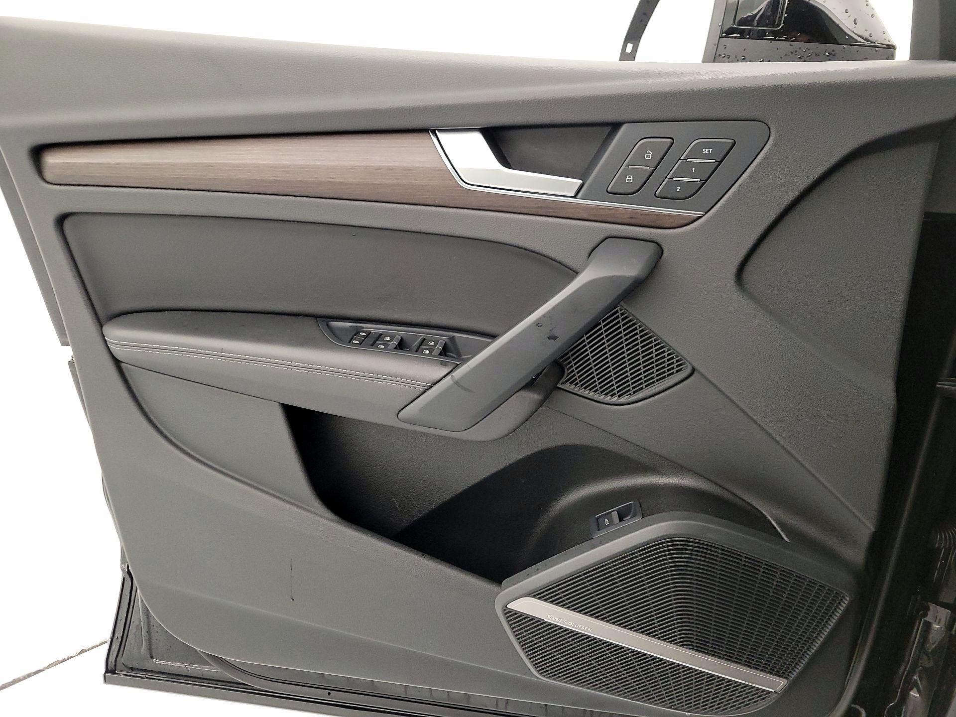 Thumbnail: 2021 Audi Q5 - 12