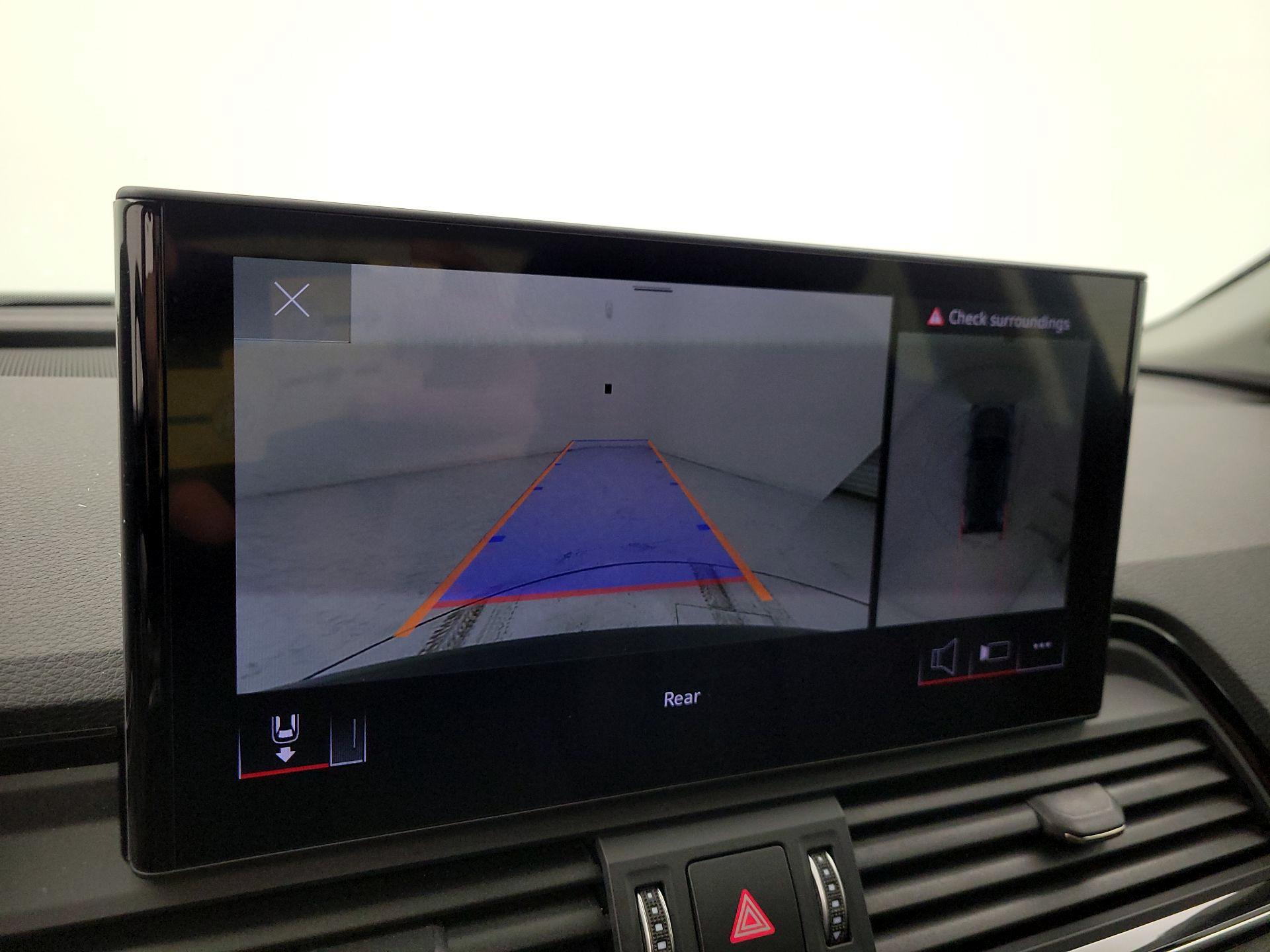 Thumbnail: 2021 Audi Q5 - 15