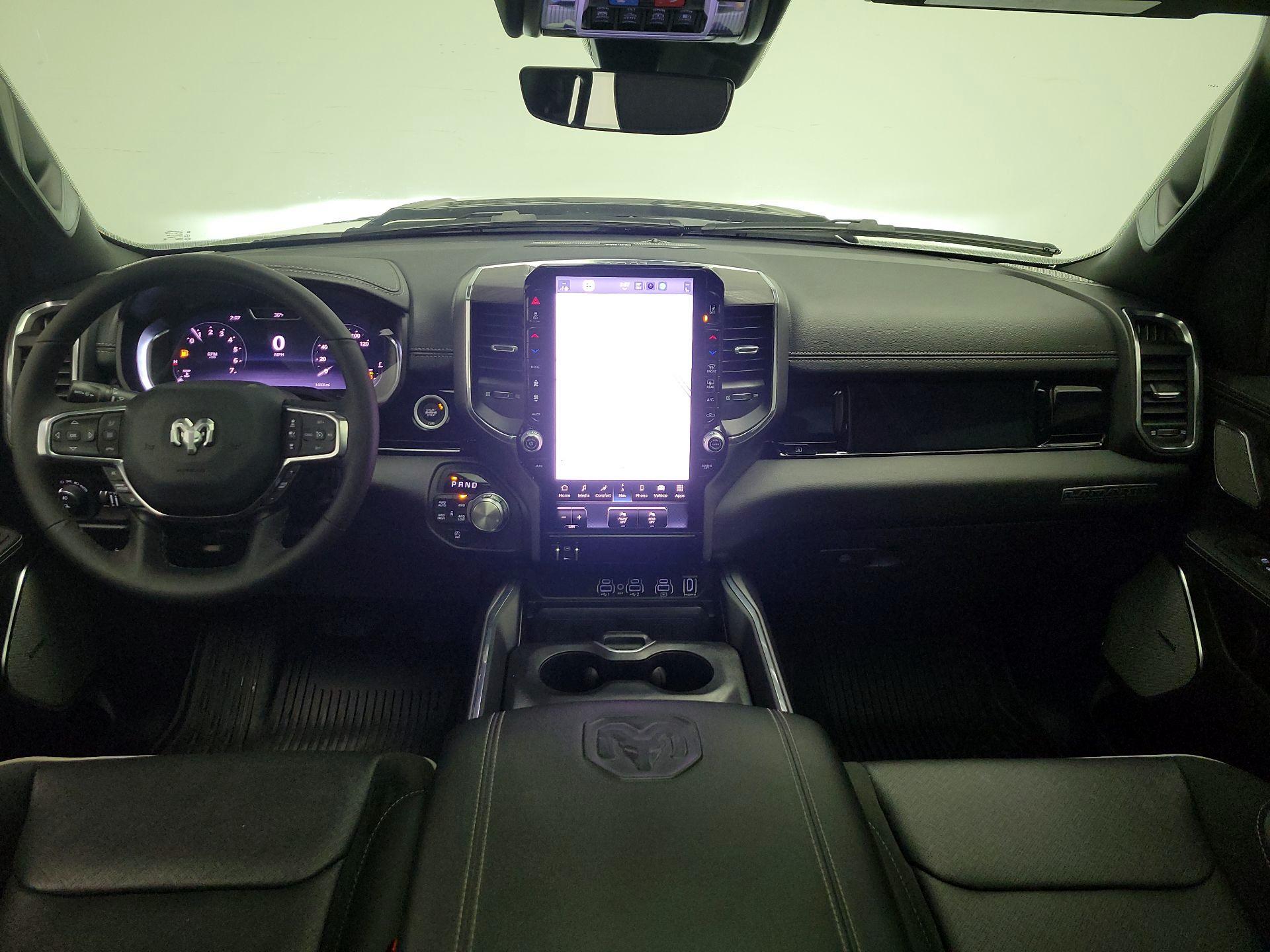 Thumbnail: 2025 RAM 1500 - 9