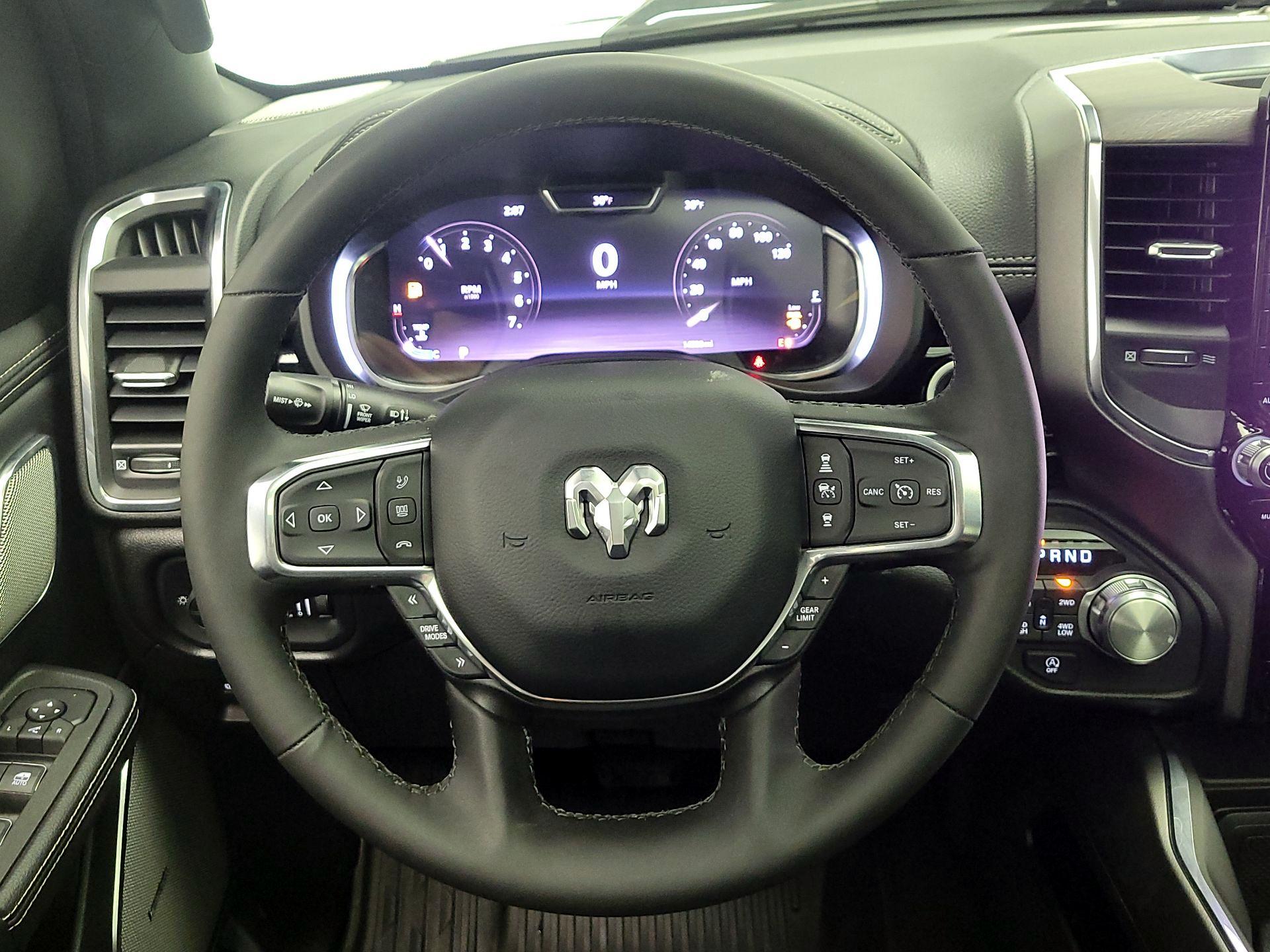 Thumbnail: 2025 RAM 1500 - 10