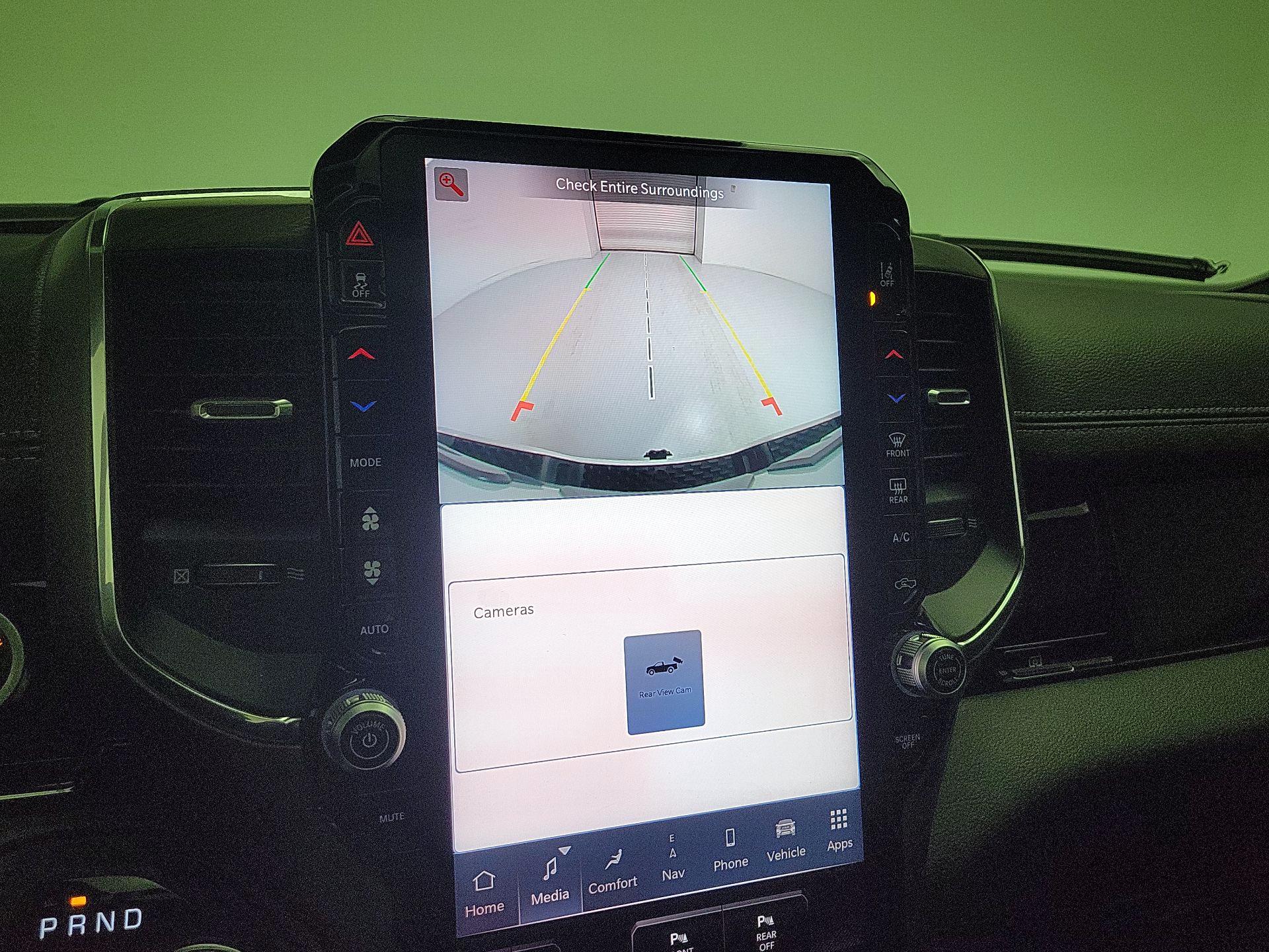 Thumbnail: 2025 RAM 1500 - 15