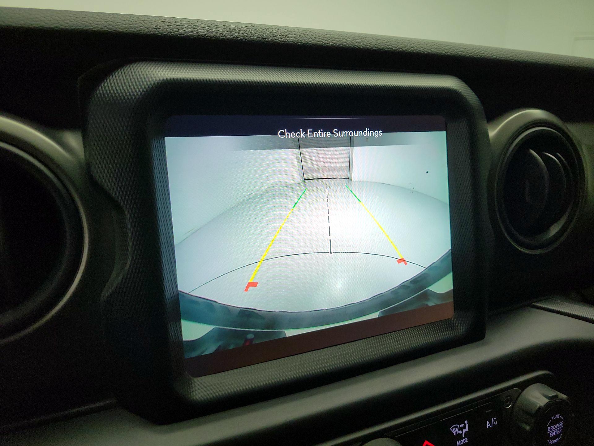 Thumbnail: 2022 Jeep Wrangler - 14