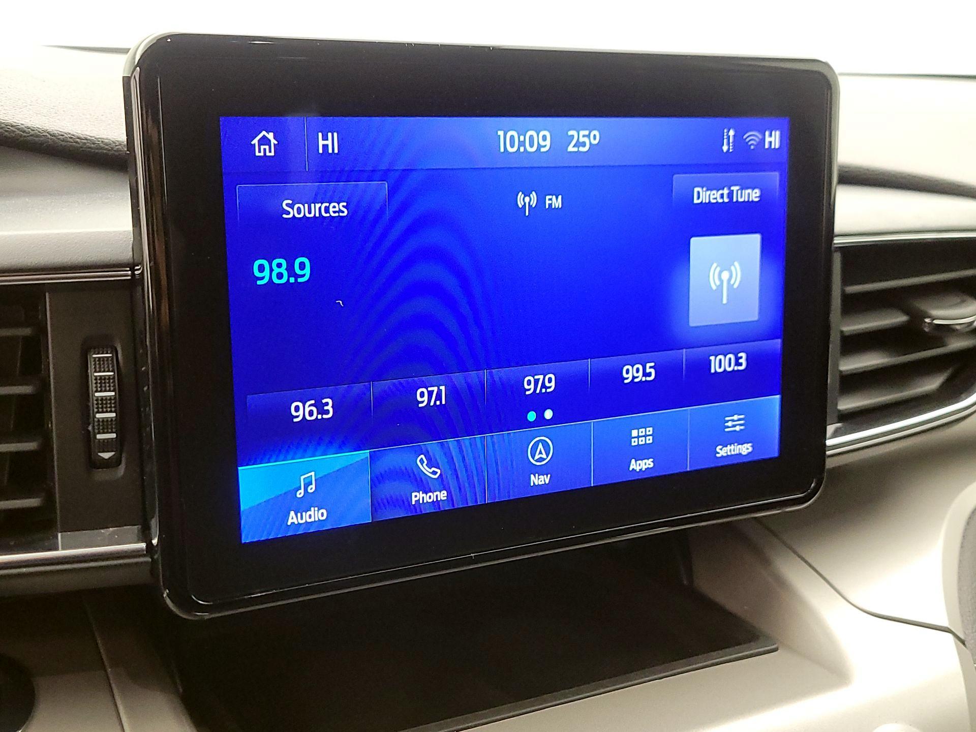 Thumbnail: 2022 Ford Explorer - 16