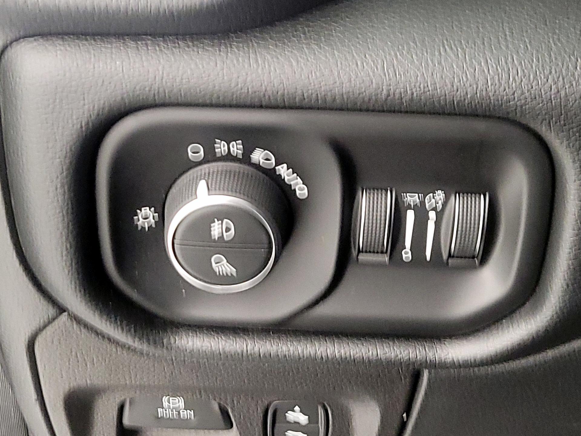 Thumbnail: 2021 RAM 1500 - 13