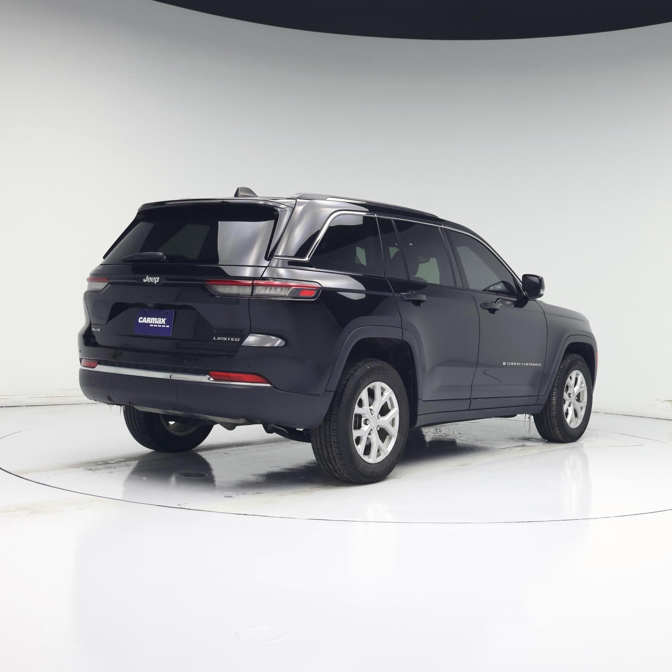 Thumbnail: 2023 Jeep Grand Cherokee - 8