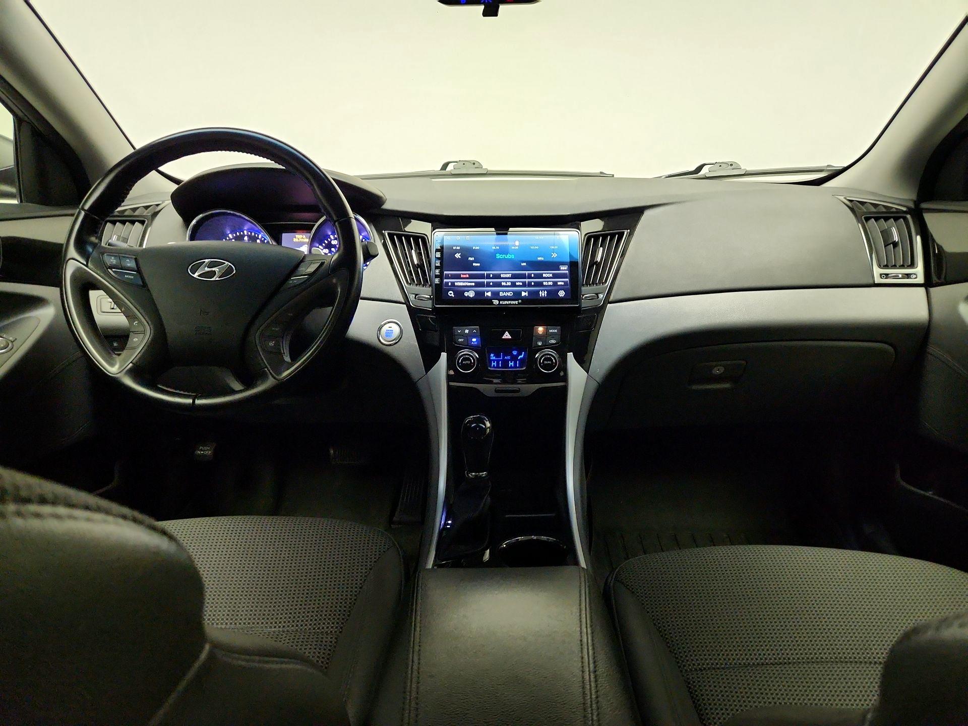 Thumbnail: 2014 Hyundai Sonata - 9