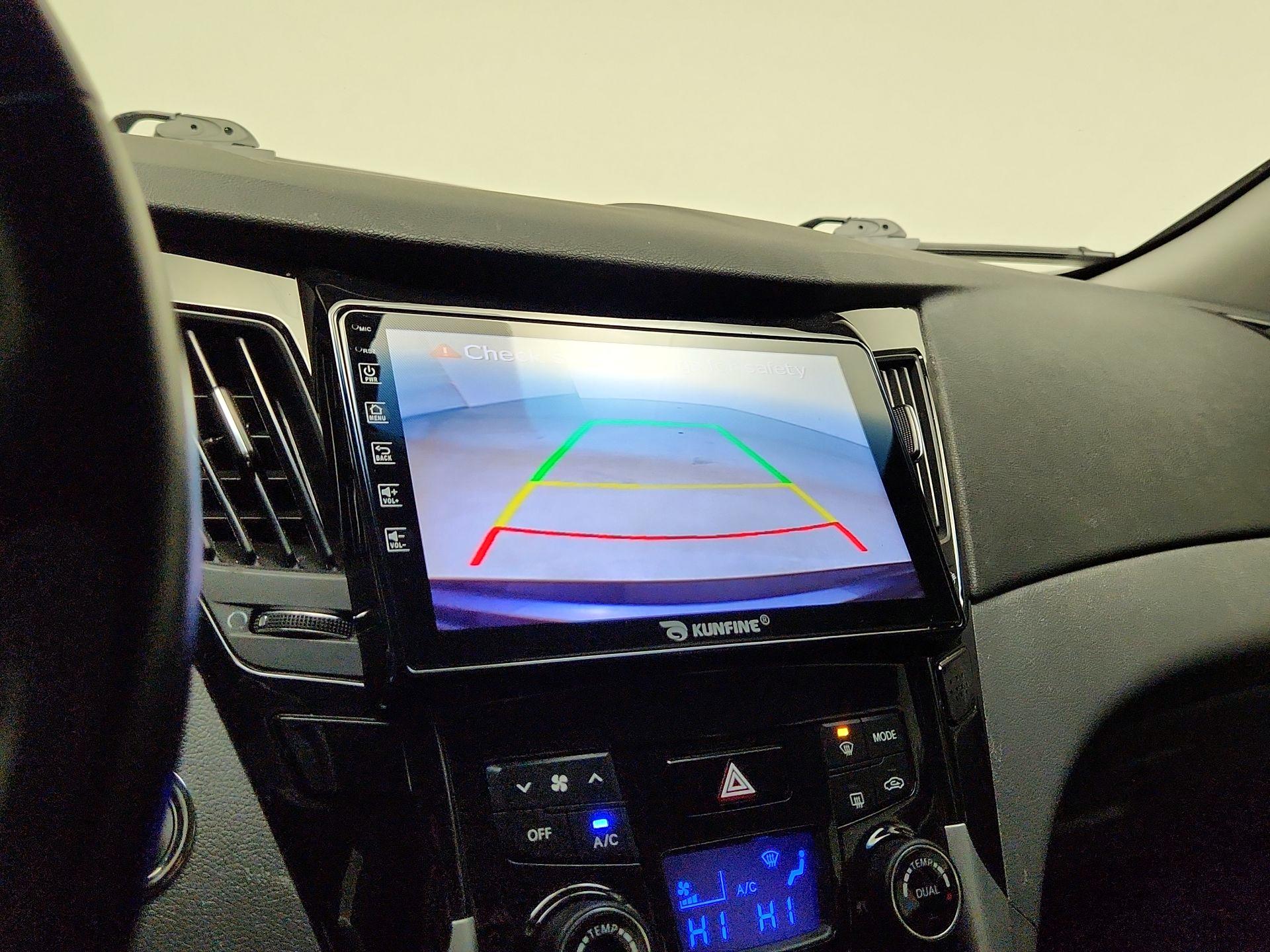 Thumbnail: 2014 Hyundai Sonata - 14