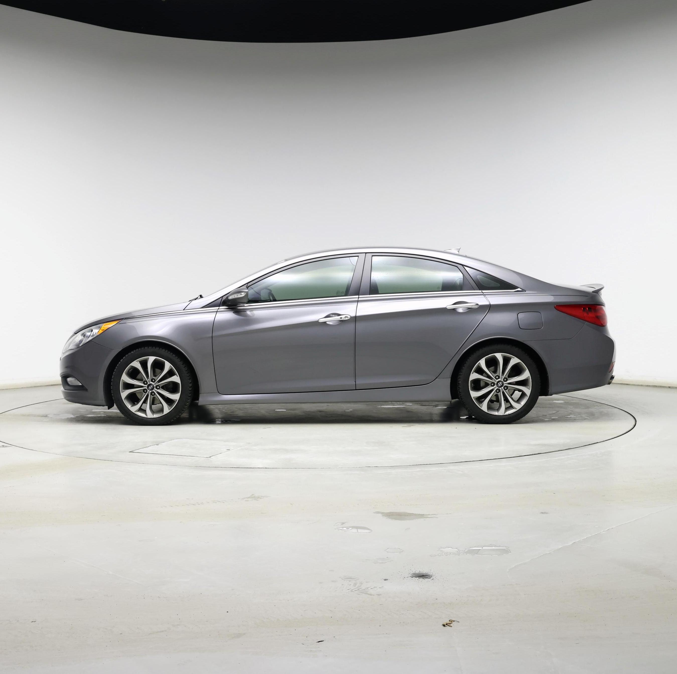 Thumbnail: 2014 Hyundai Sonata - 3