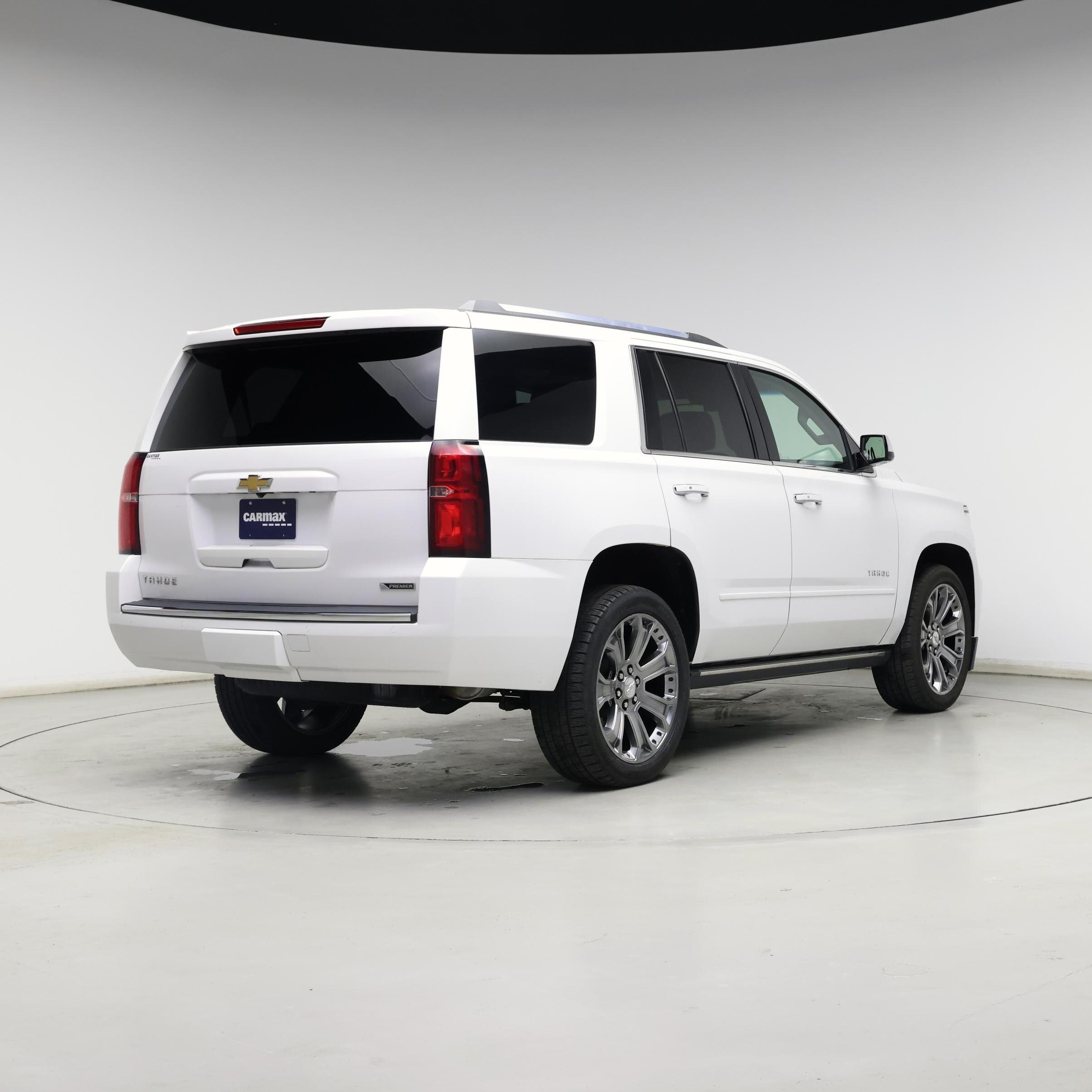 Thumbnail: 2017 Chevrolet Tahoe - 8