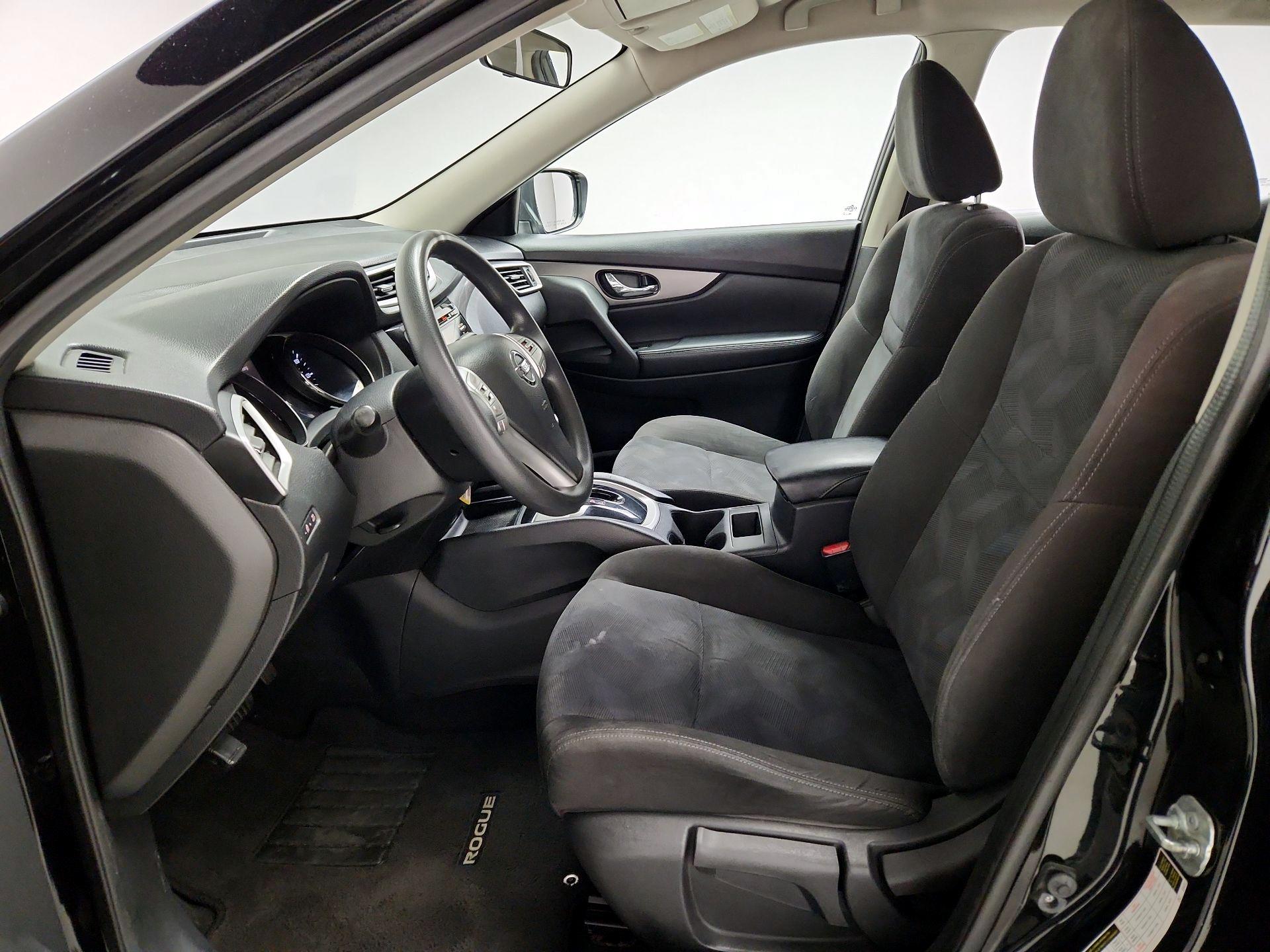 Thumbnail: 2015 Nissan Rogue - 11