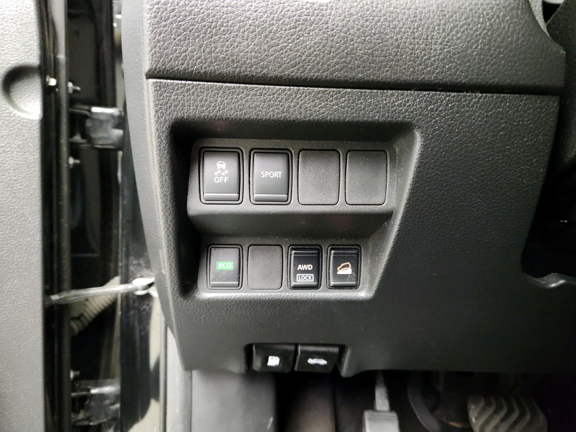 Thumbnail: 2015 Nissan Rogue - 13