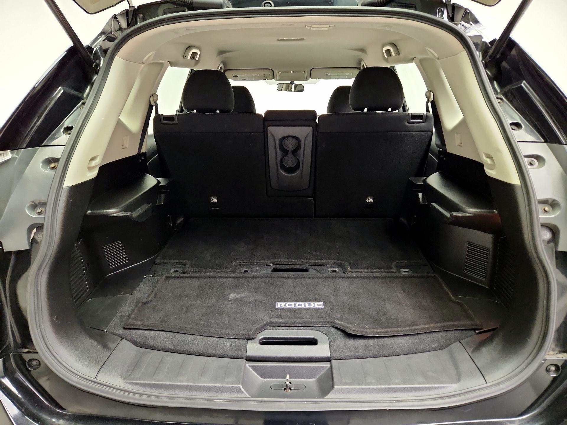 Thumbnail: 2015 Nissan Rogue - 20