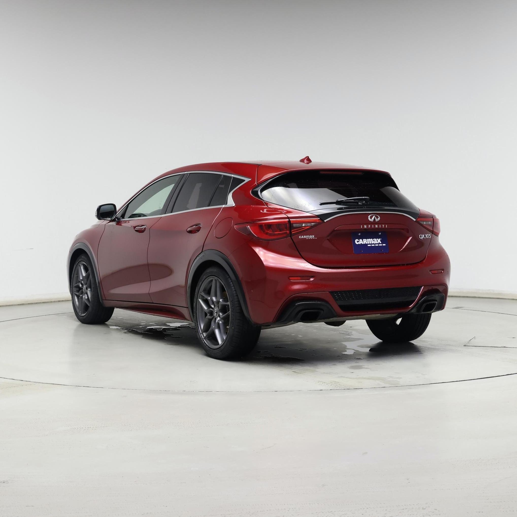 Thumbnail: 2017 INFINITI QX30 - 2
