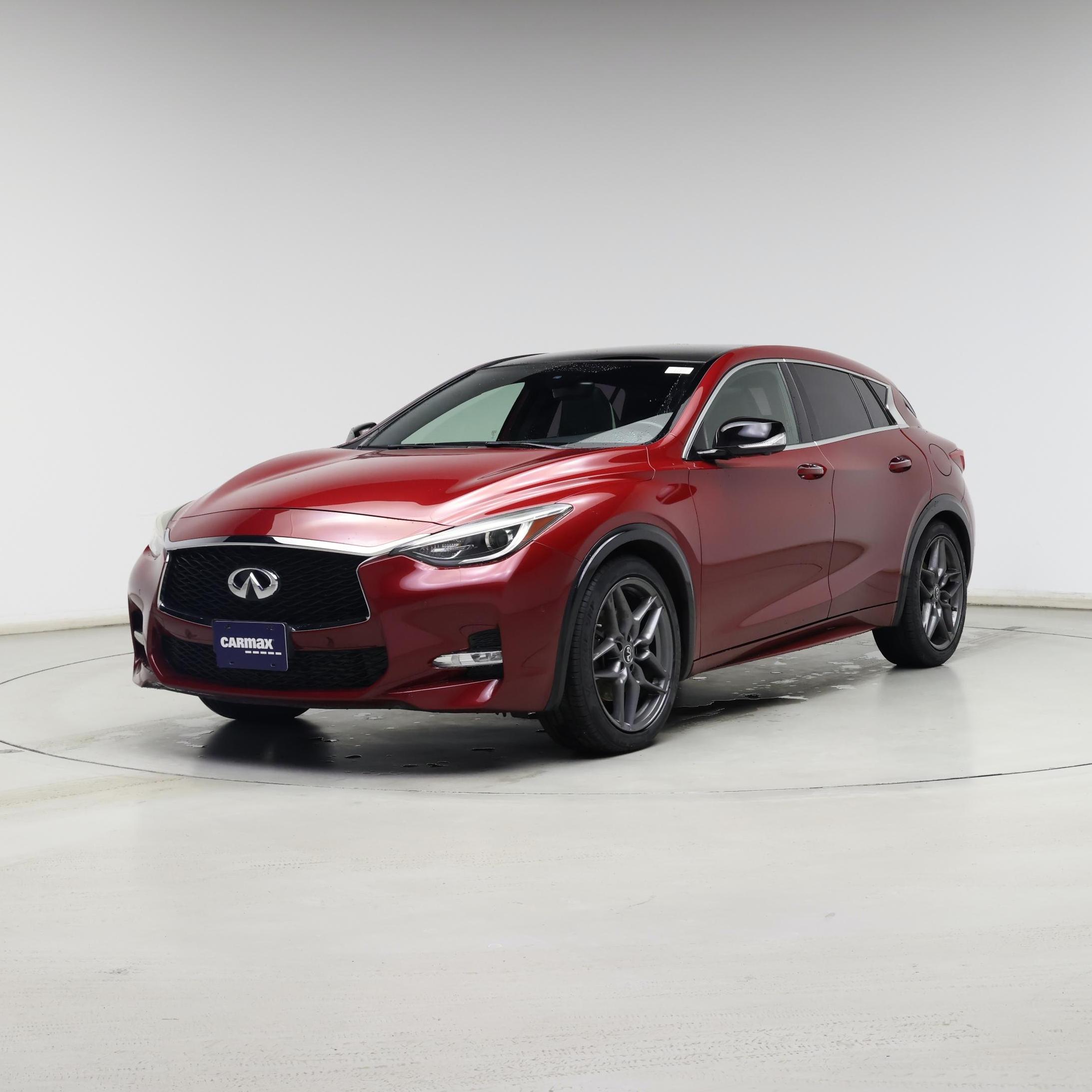 Thumbnail: 2017 INFINITI QX30 - 4