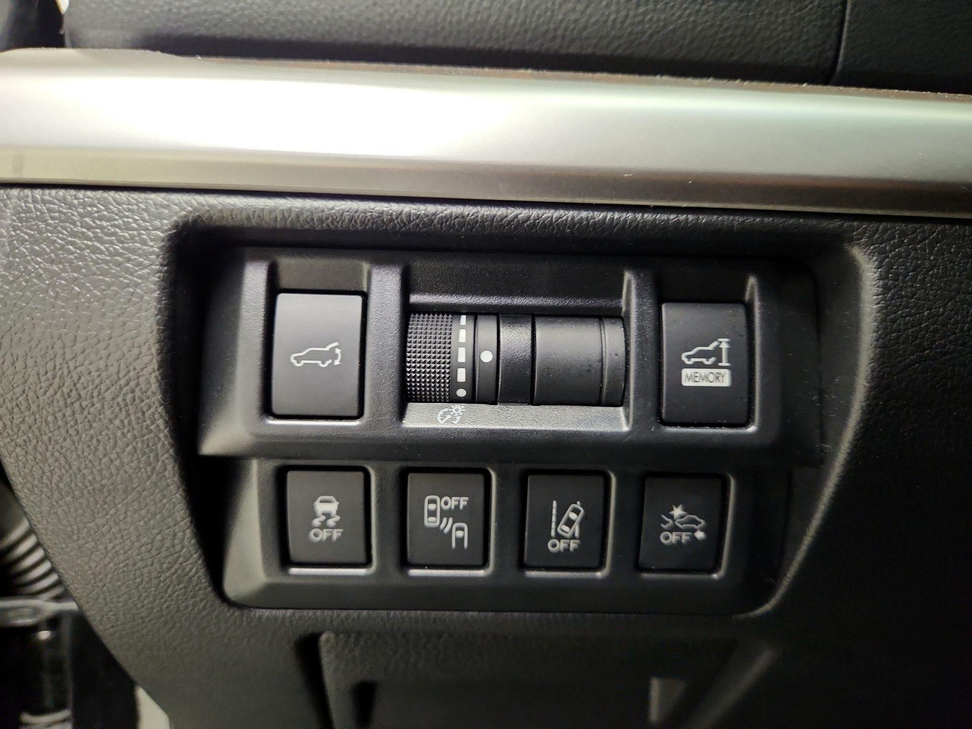 Thumbnail: 2019 Subaru Outback - 13