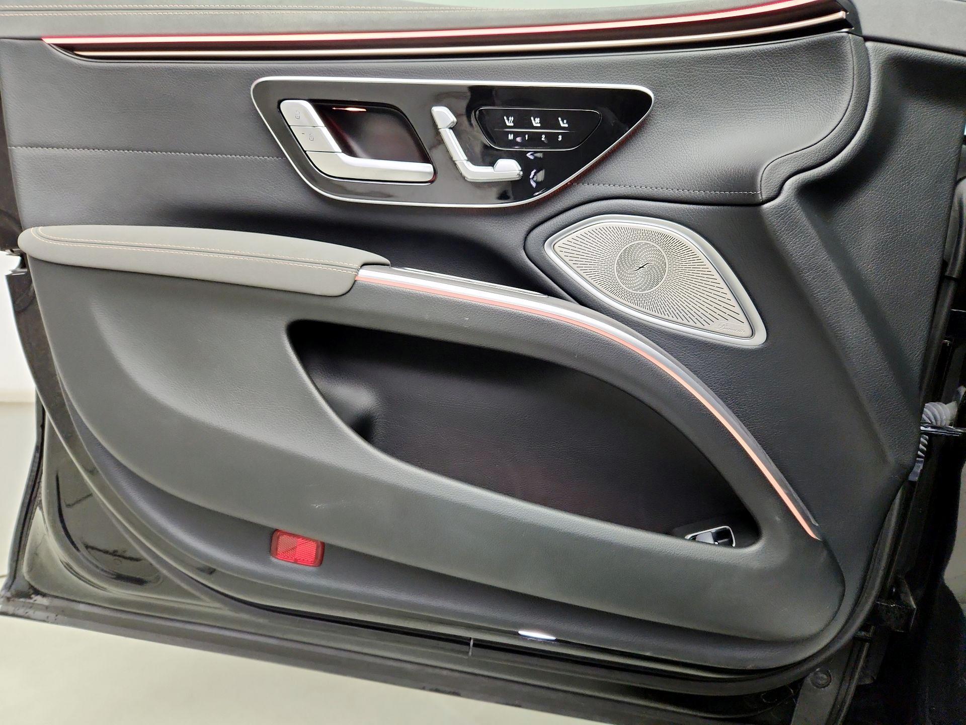 Thumbnail: 2022 Mercedes-Benz EQS - 12