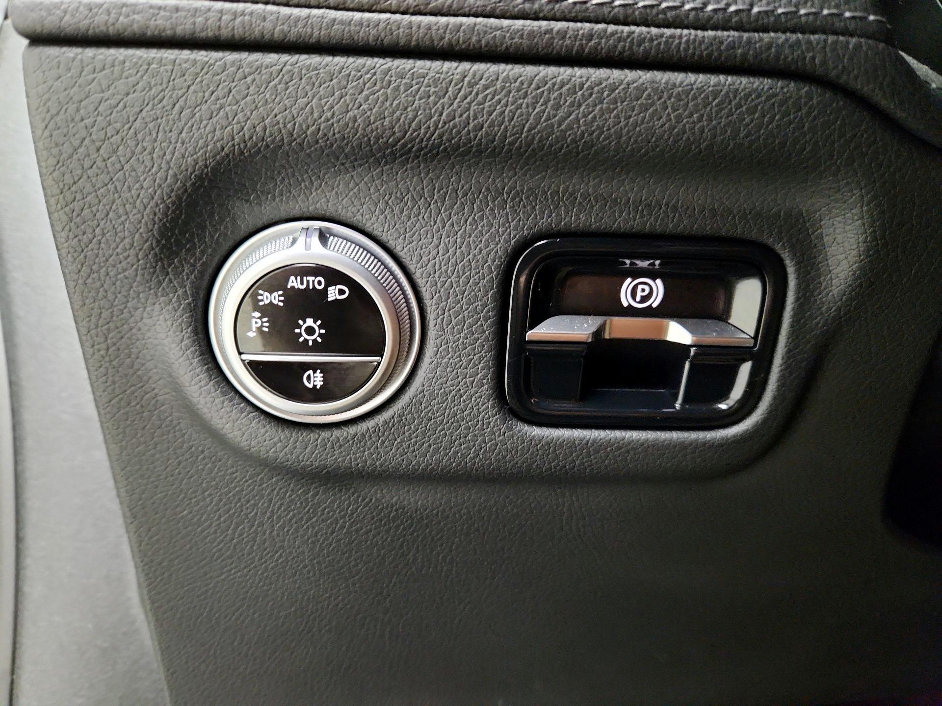 Thumbnail: 2022 Mercedes-Benz EQS - 13