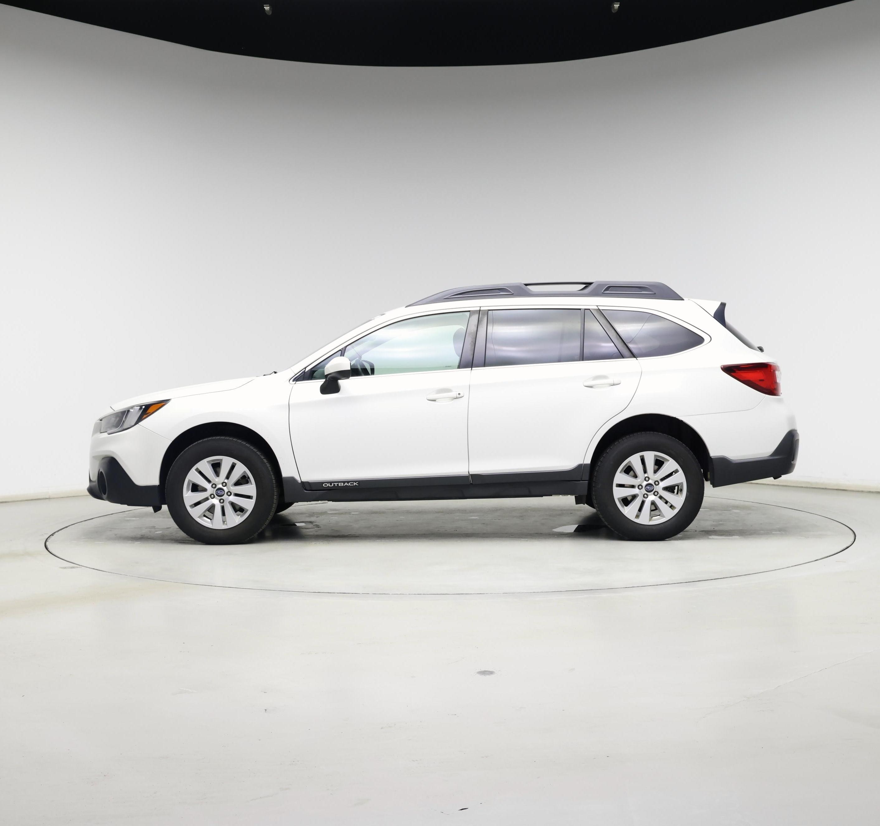 Thumbnail: 2018 Subaru Outback - 3