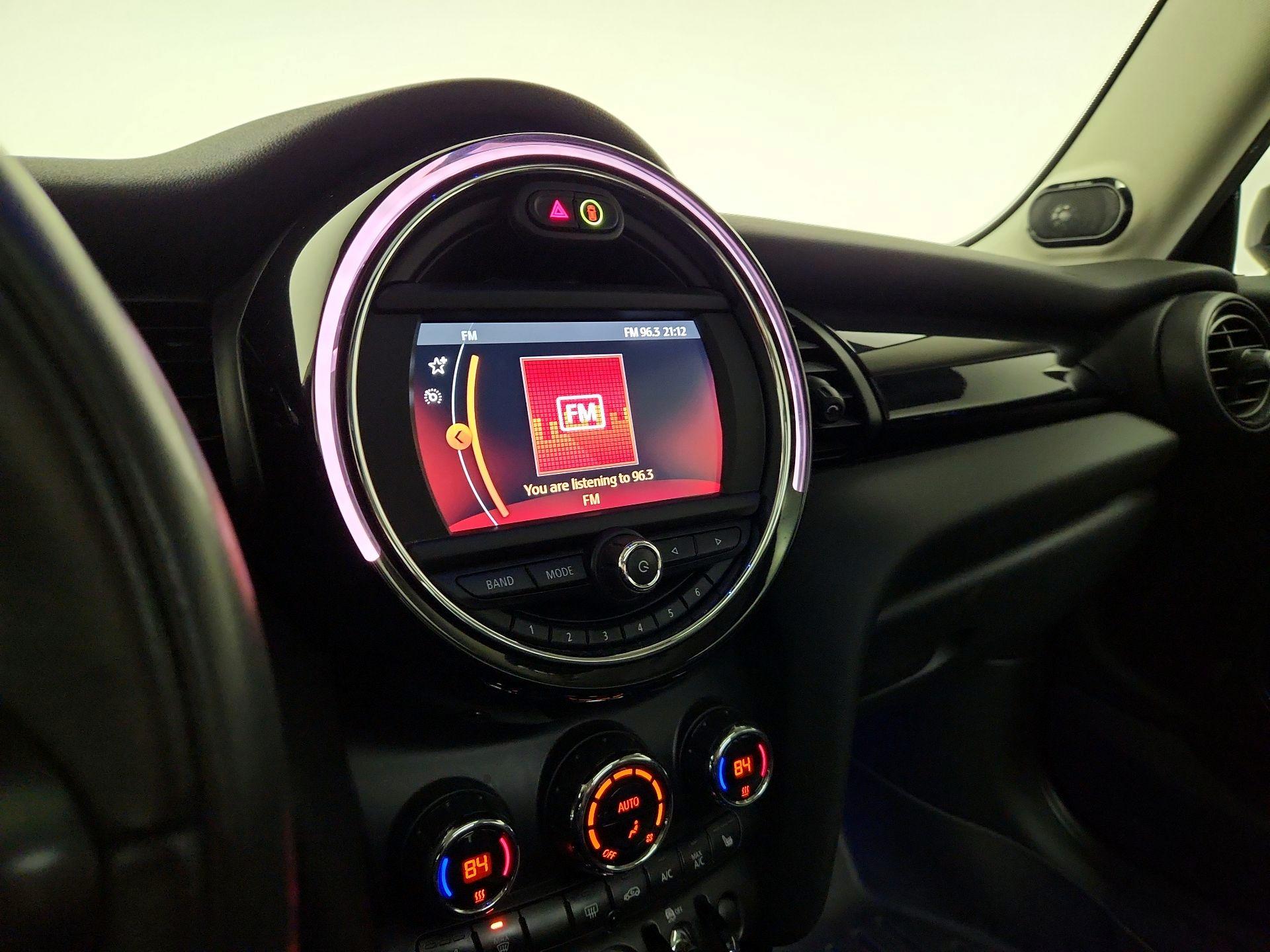 Thumbnail: 2021 MINI Cooper Hardtop - 15