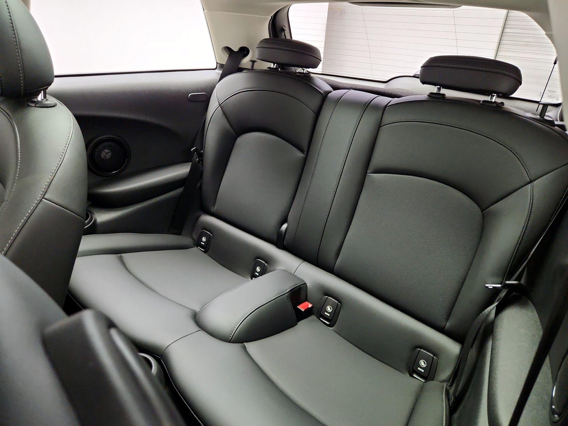 Thumbnail: 2021 MINI Cooper Hardtop - 20