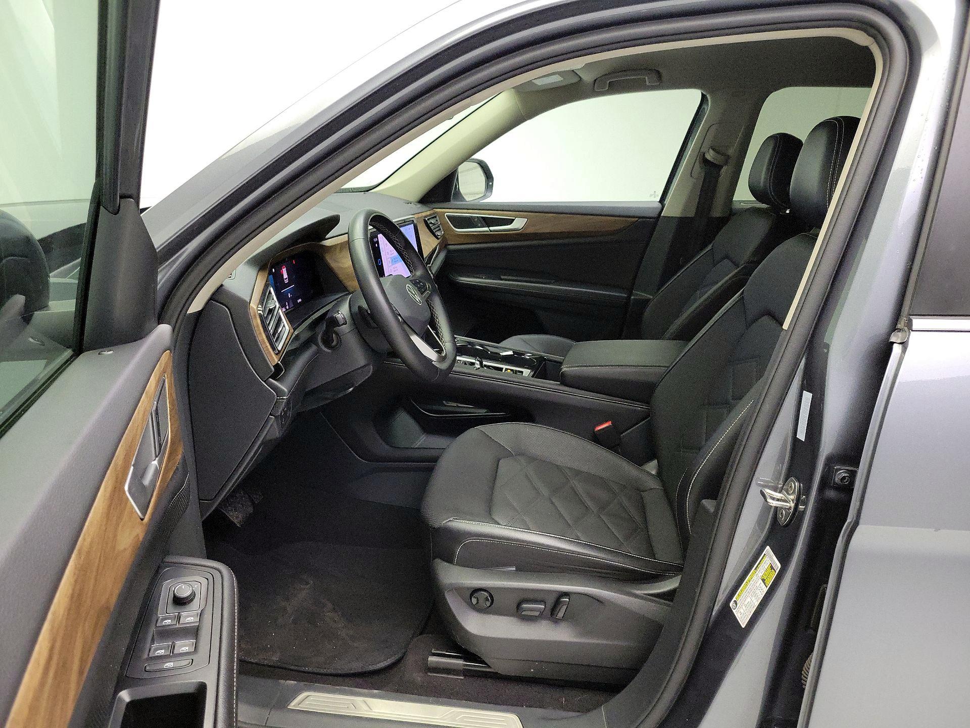 Thumbnail: 2024 Volkswagen Atlas - 11