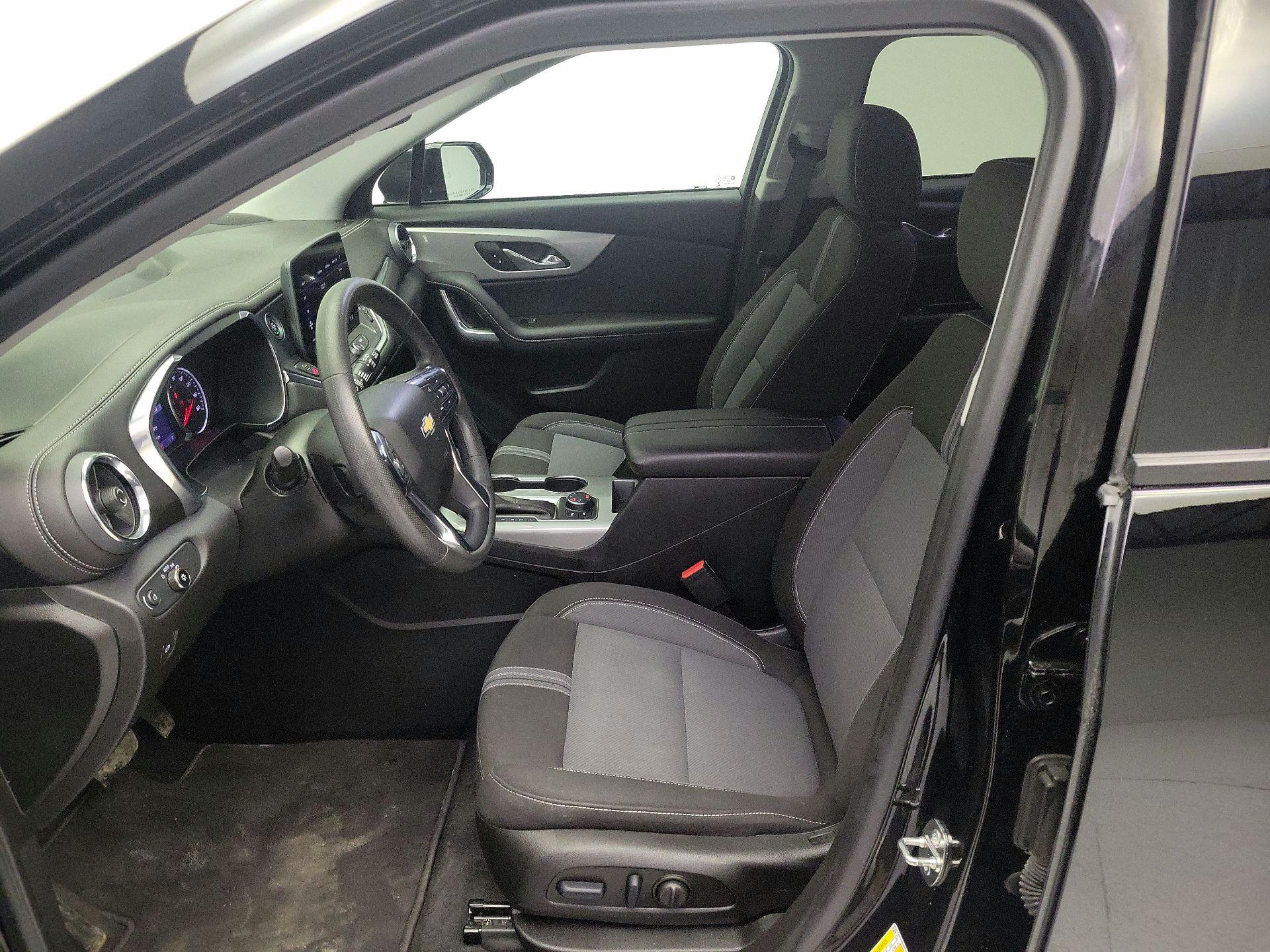 Thumbnail: 2023 Chevrolet Blazer - 11