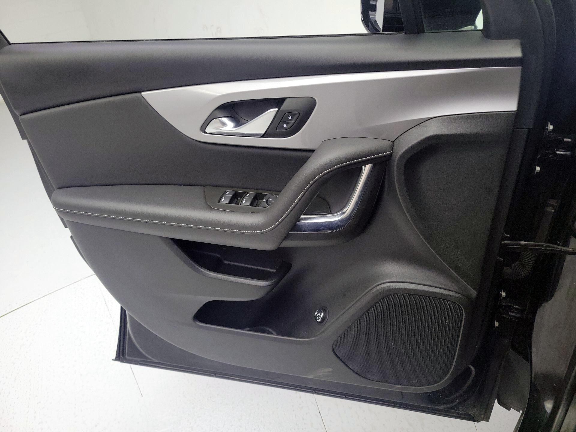 Thumbnail: 2023 Chevrolet Blazer - 12