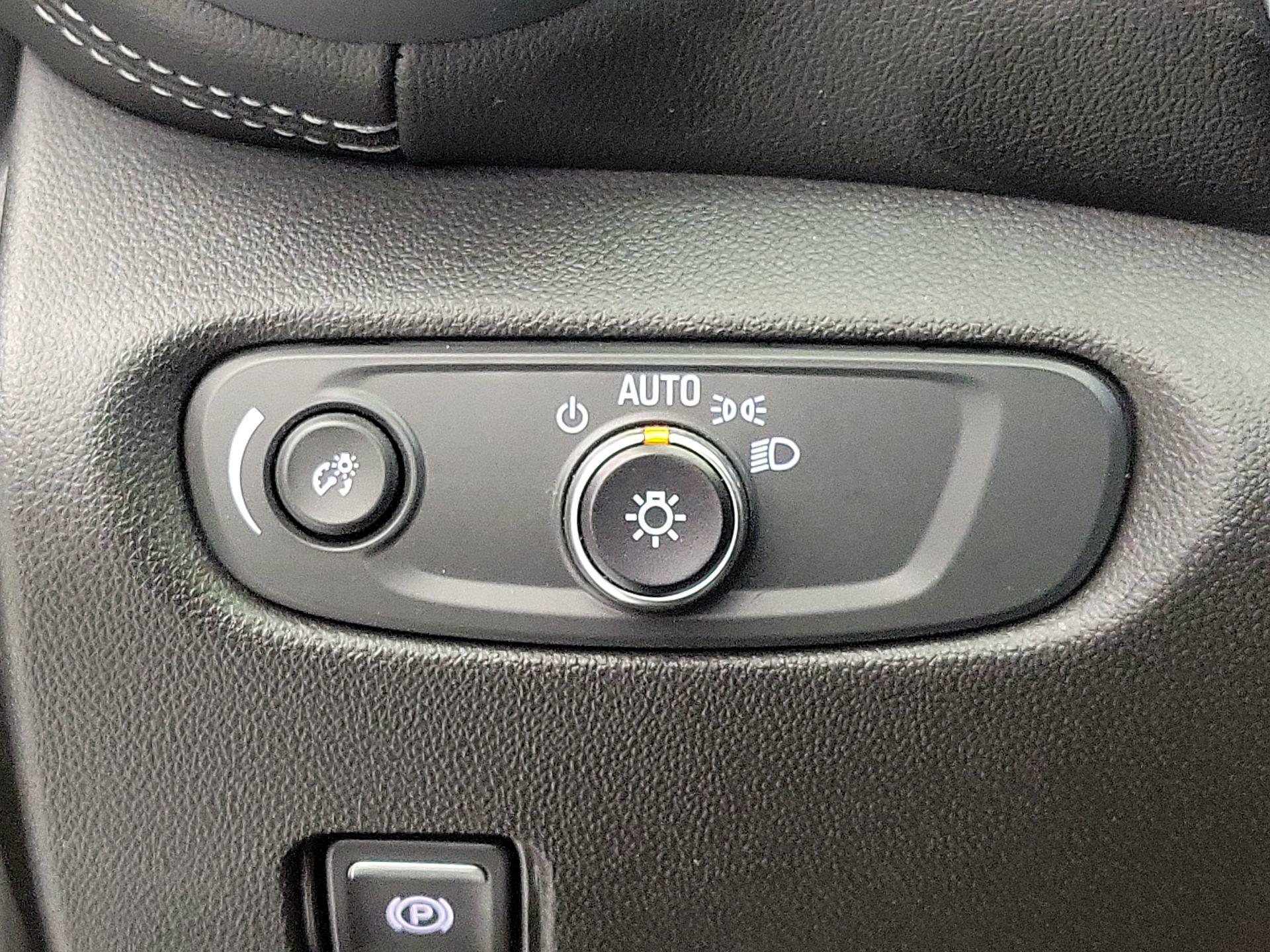 Thumbnail: 2023 Chevrolet Blazer - 13