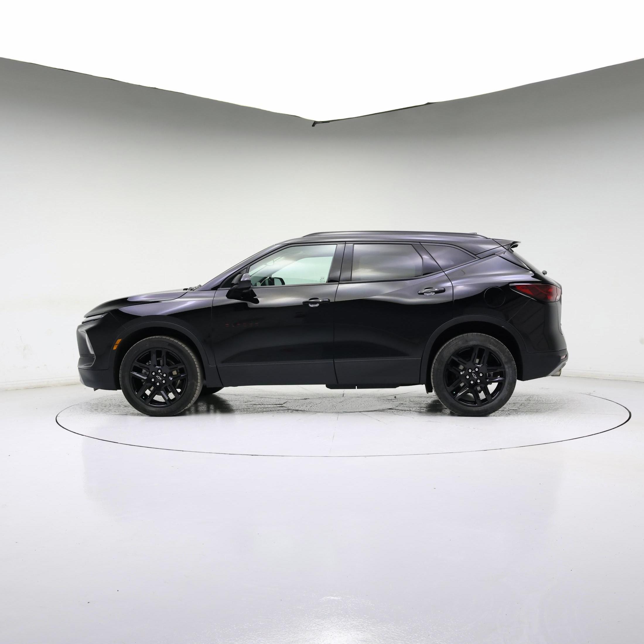Thumbnail: 2023 Chevrolet Blazer - 7