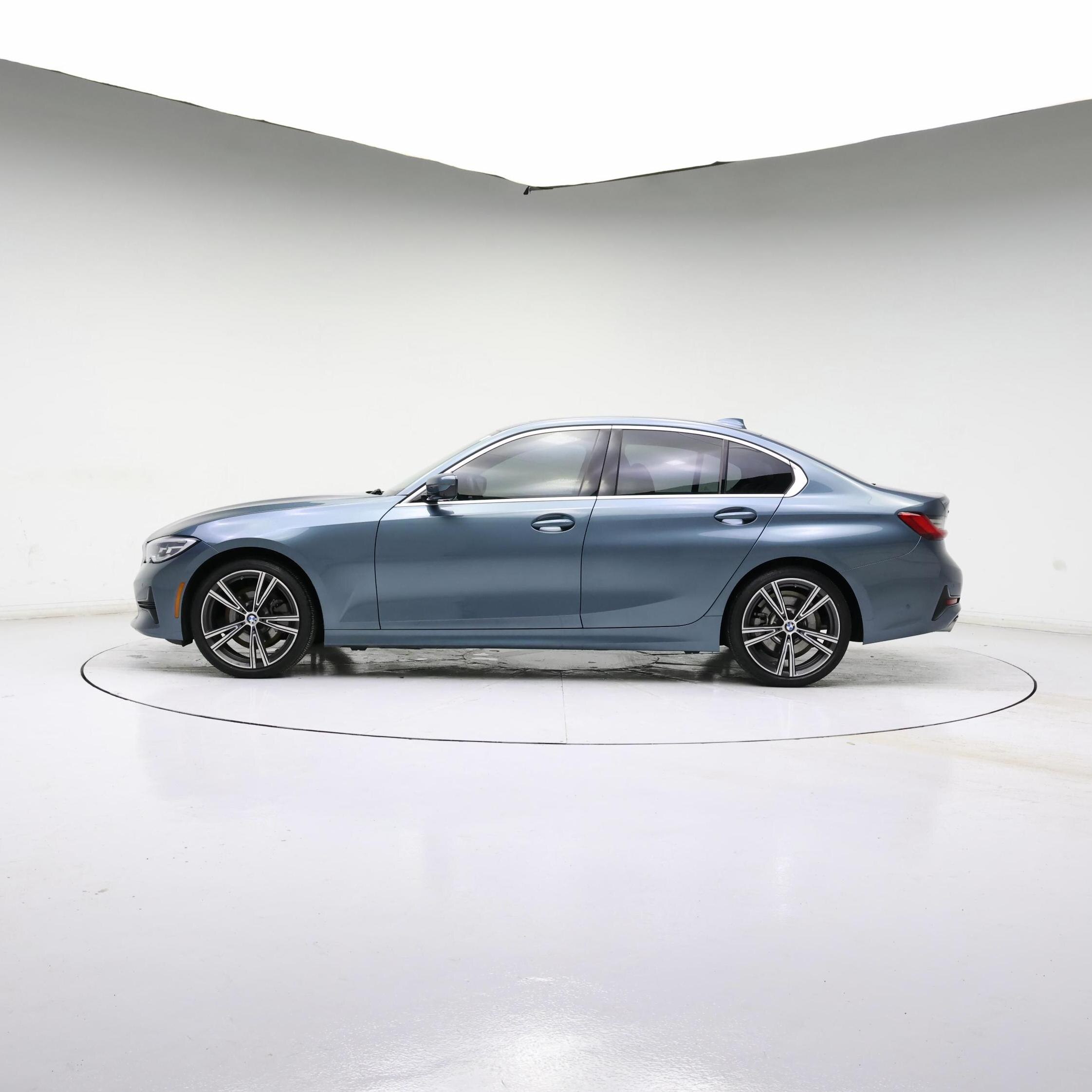 Thumbnail: 2020 BMW 3 Series - 3